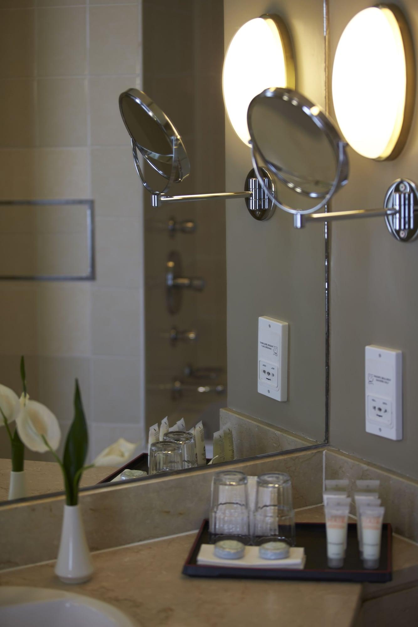 Junior Suite King Size Bed