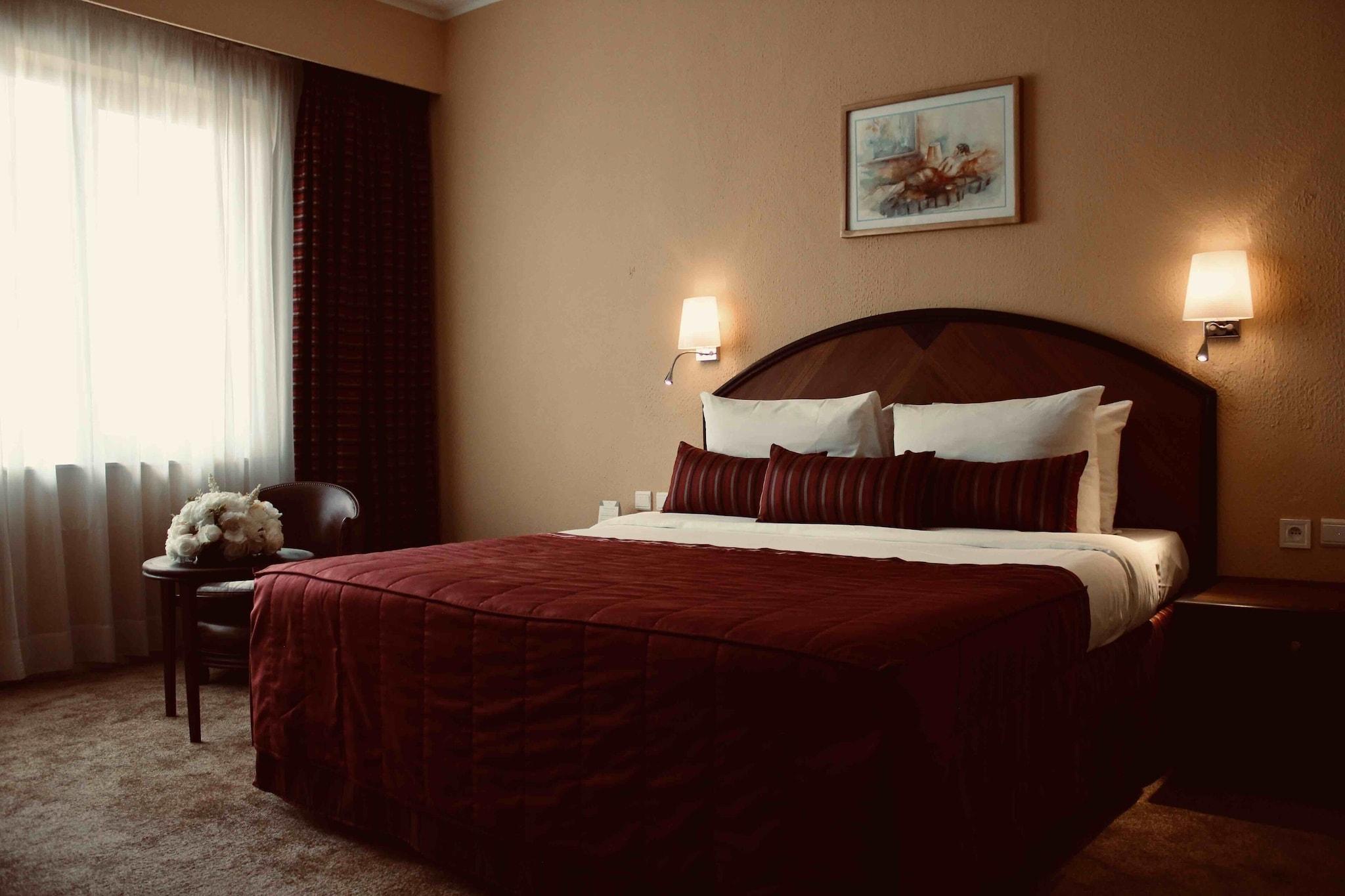 Junior Suite King Size Bed