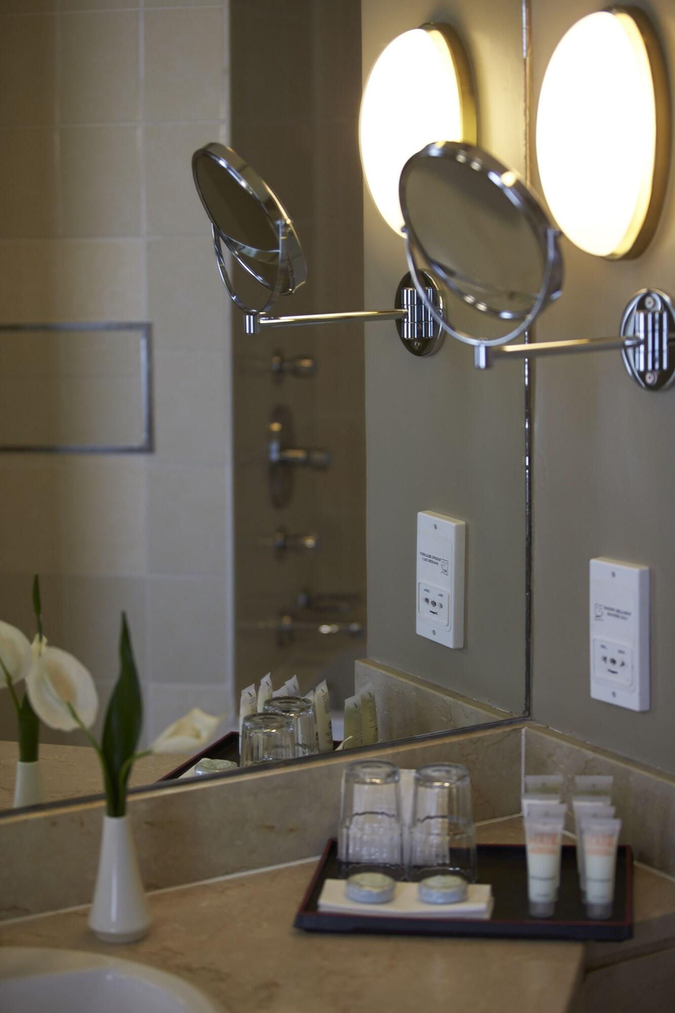 Junior Suite King Size Bed