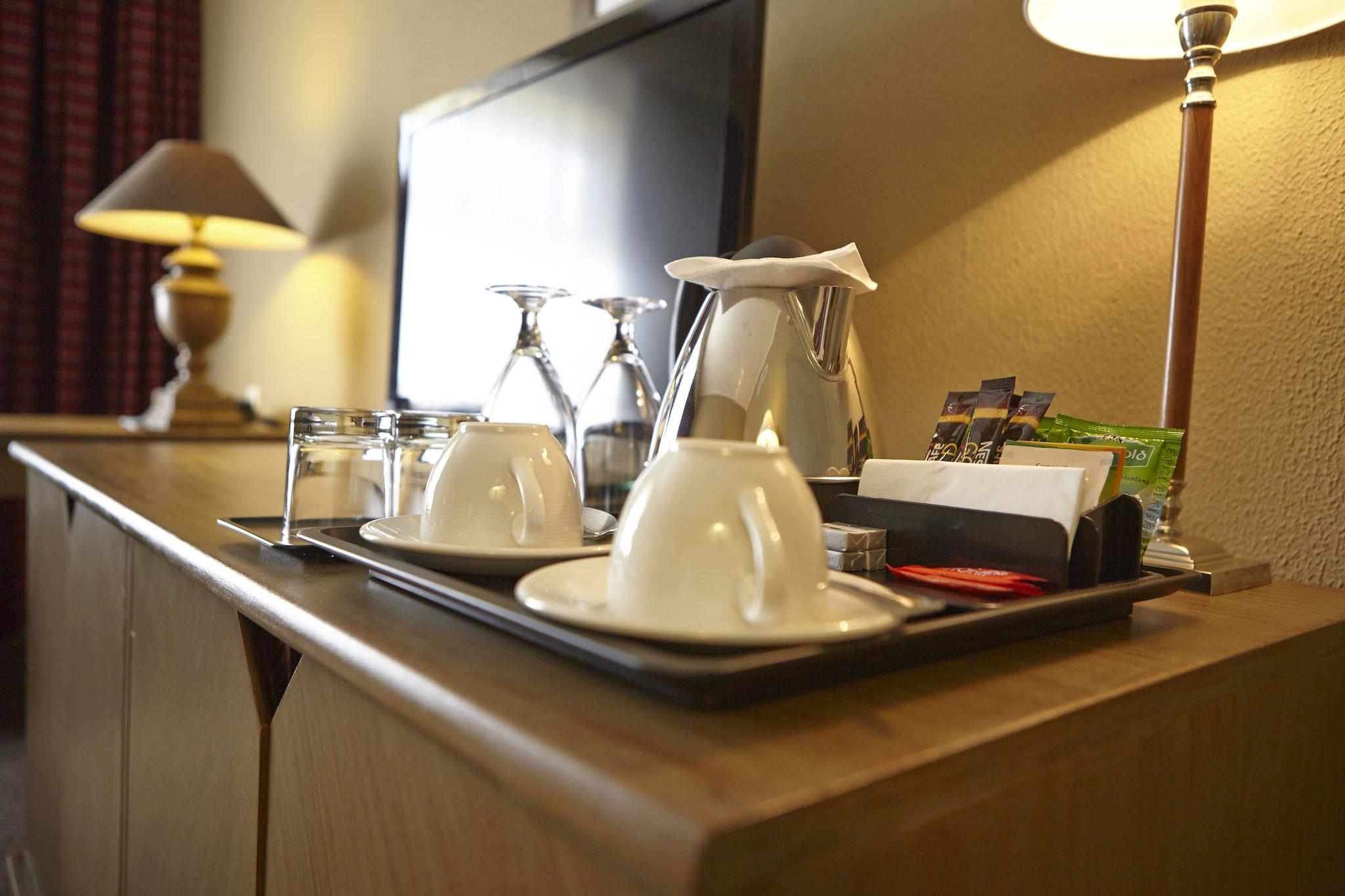 Double or Twin Queen Size Bed