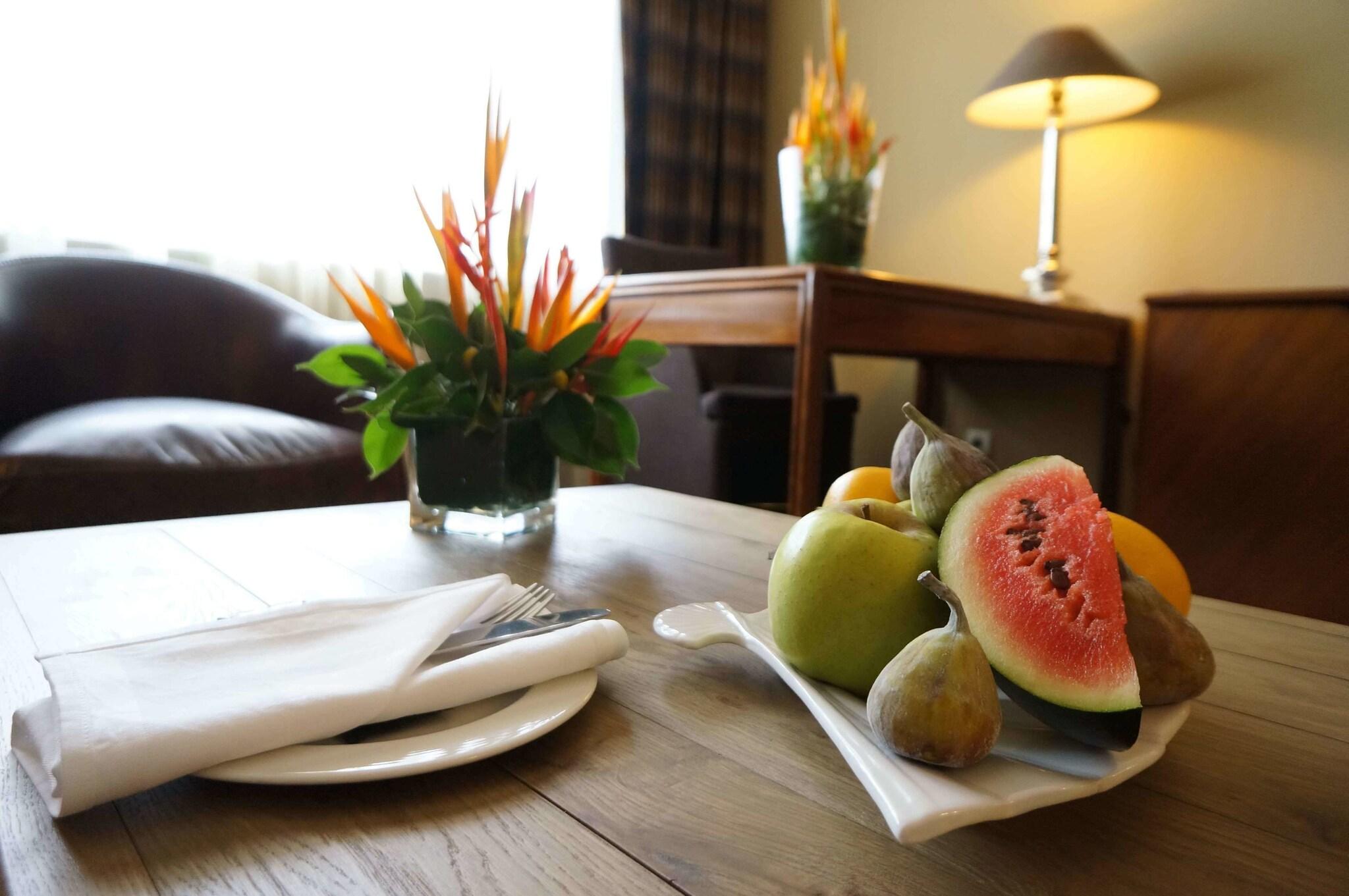 Double or Twin Queen Size Bed