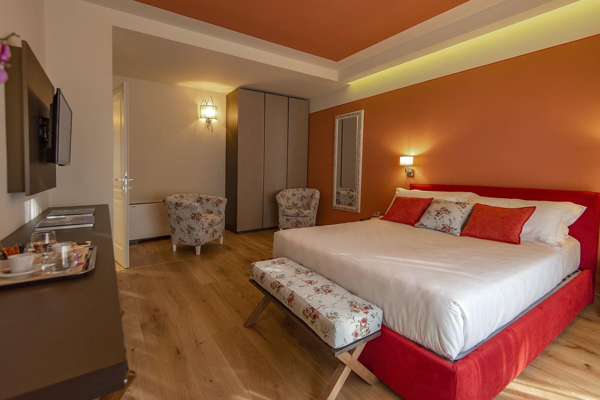 Suite Garden View with Balcony