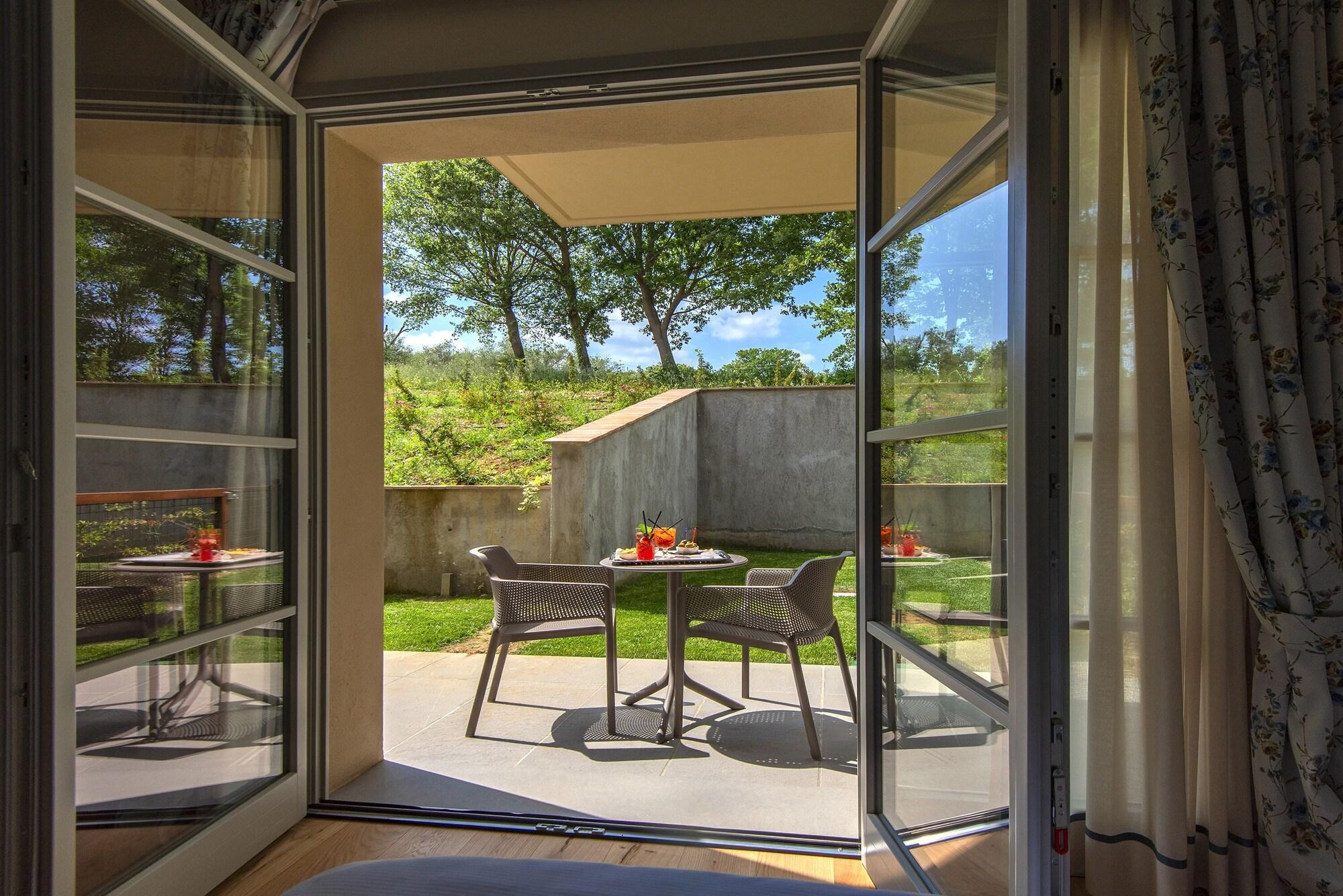 Suite Two Queen Beds