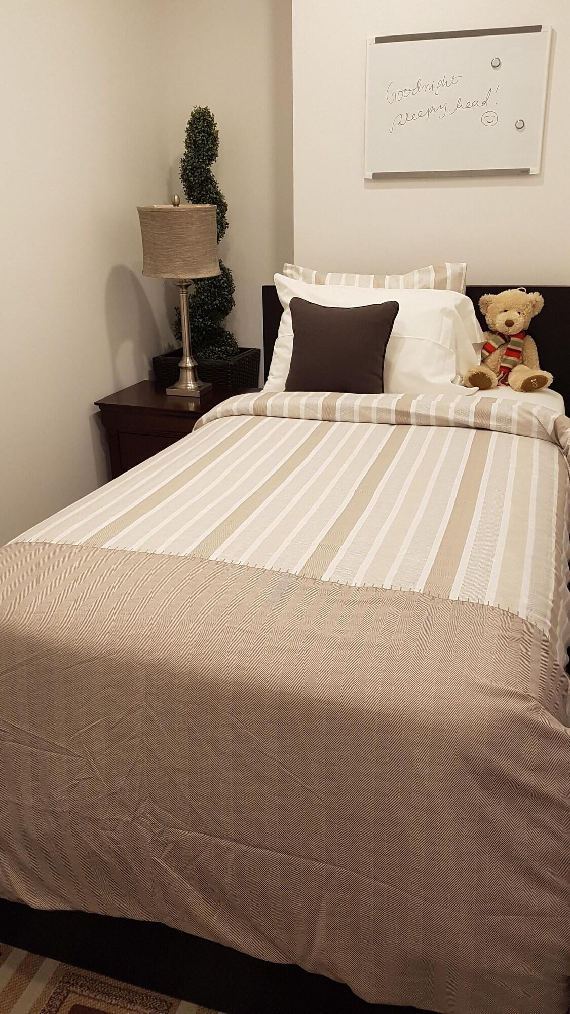 Suite Premium Queen Bed