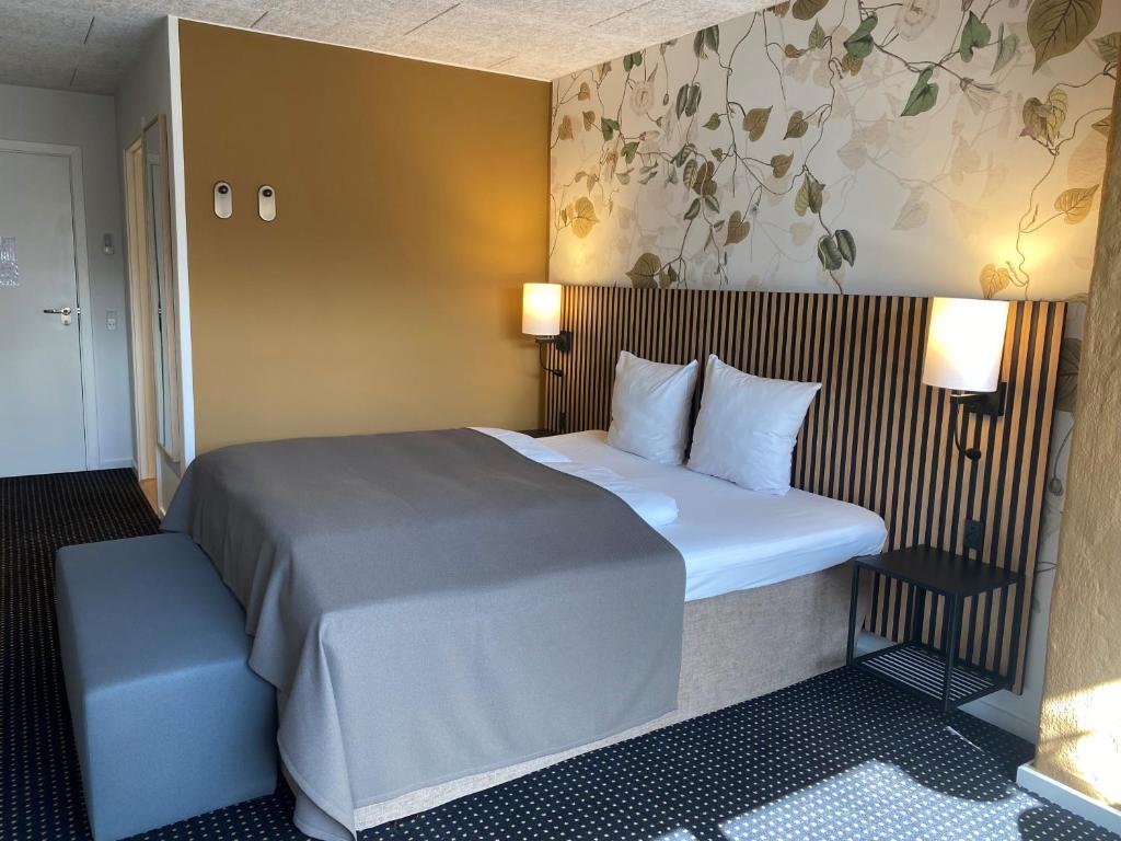 Junior Suite King Size Bed