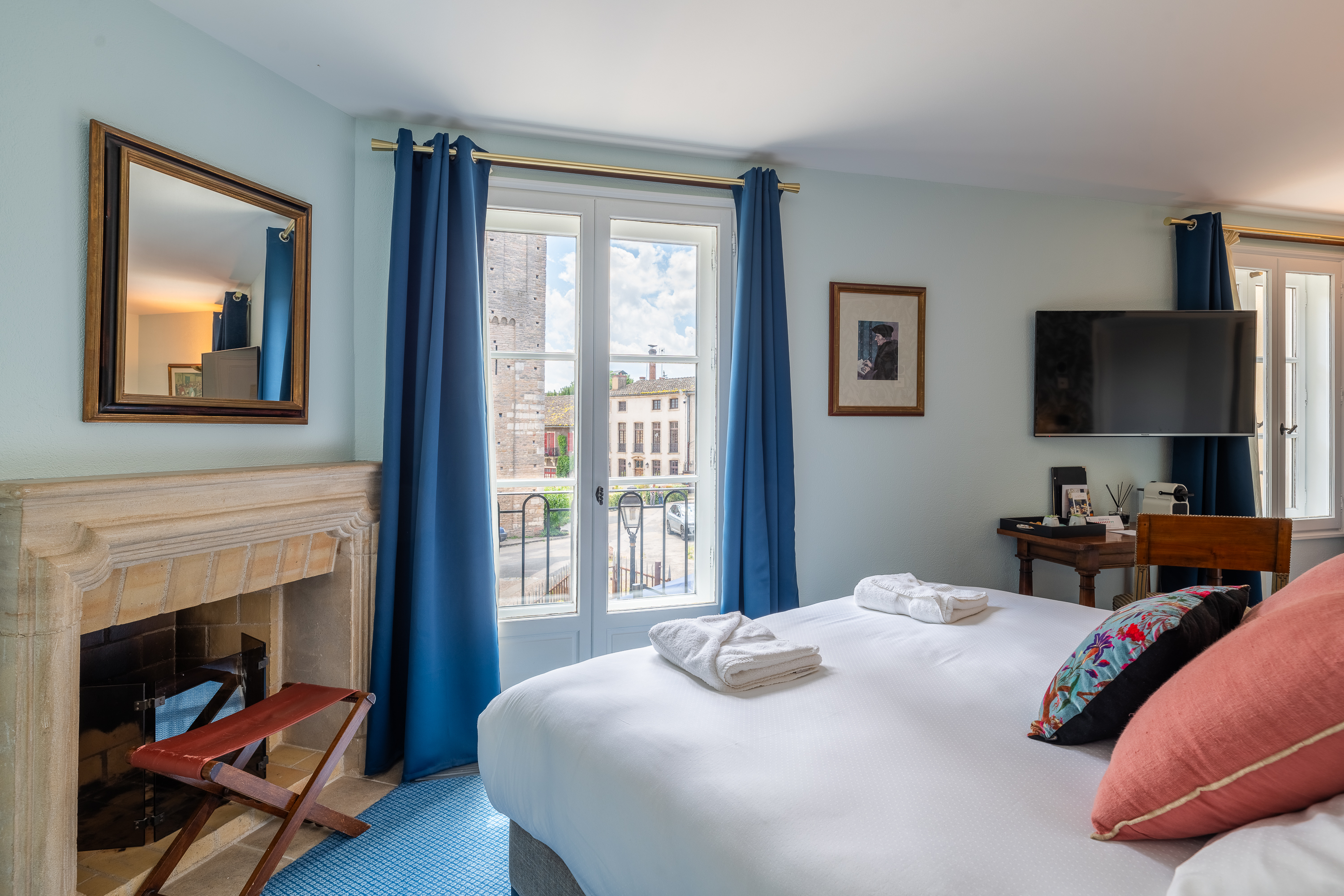 Double Deluxe with Views