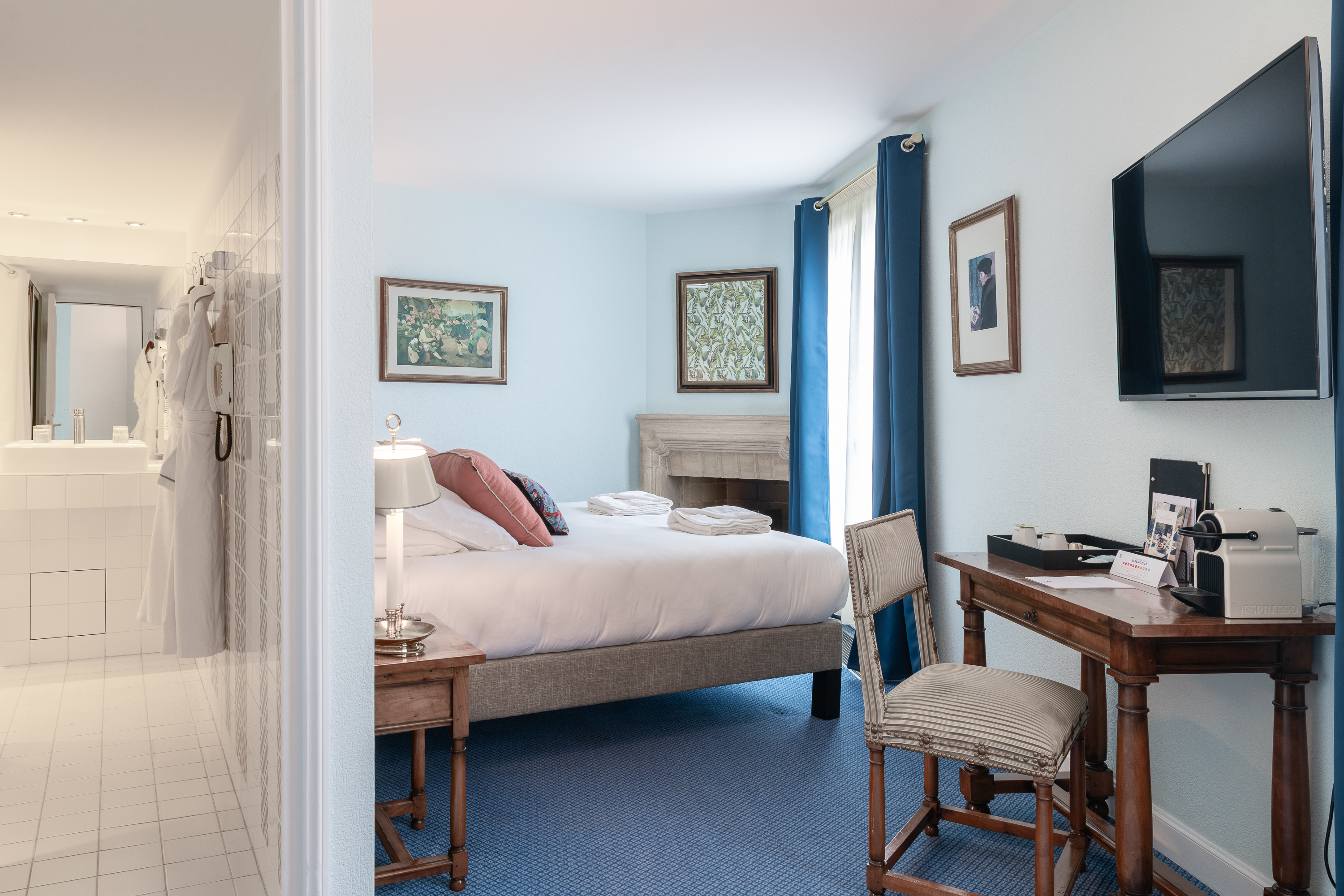 Double Deluxe with Views