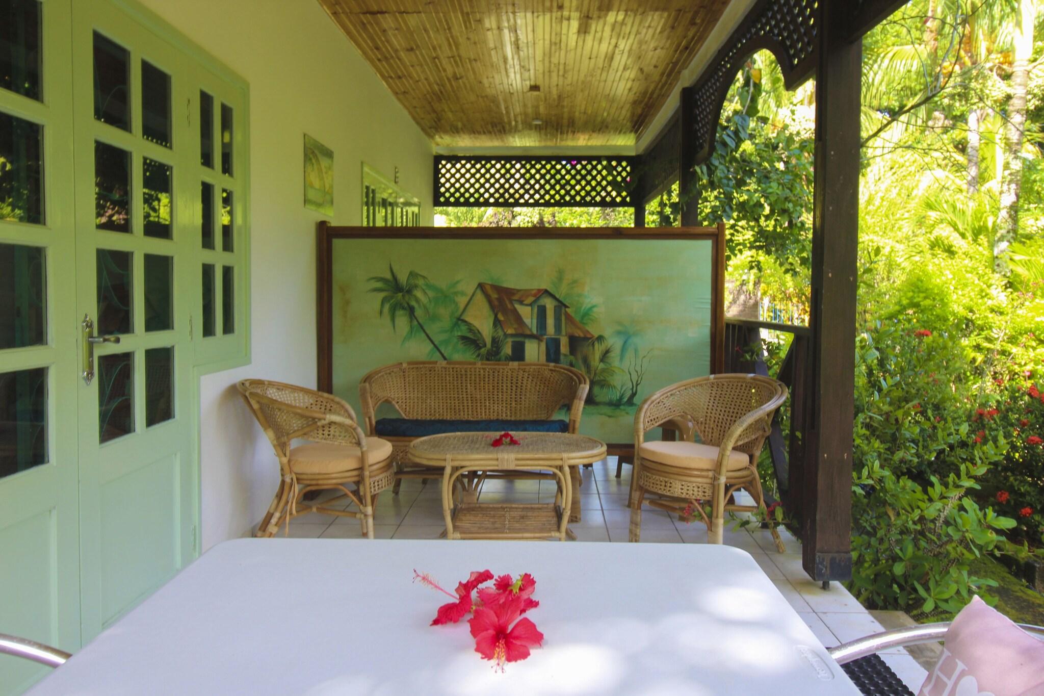 Double Queen Size Bed