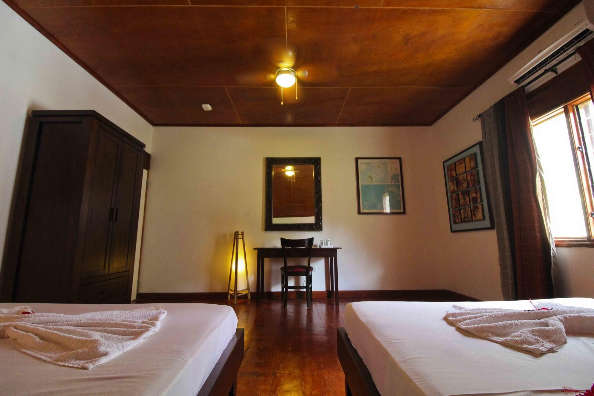 Suite Two Queen Beds