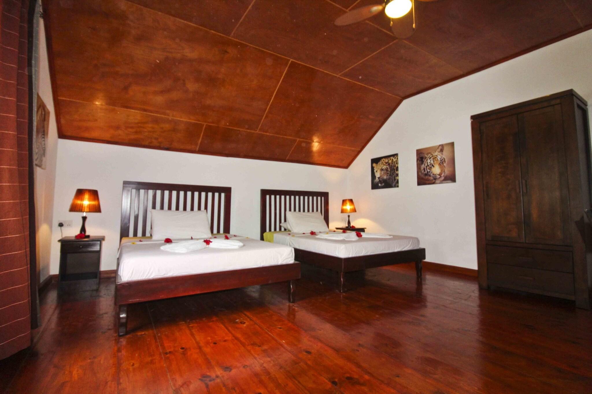 Suite Two Queen Beds