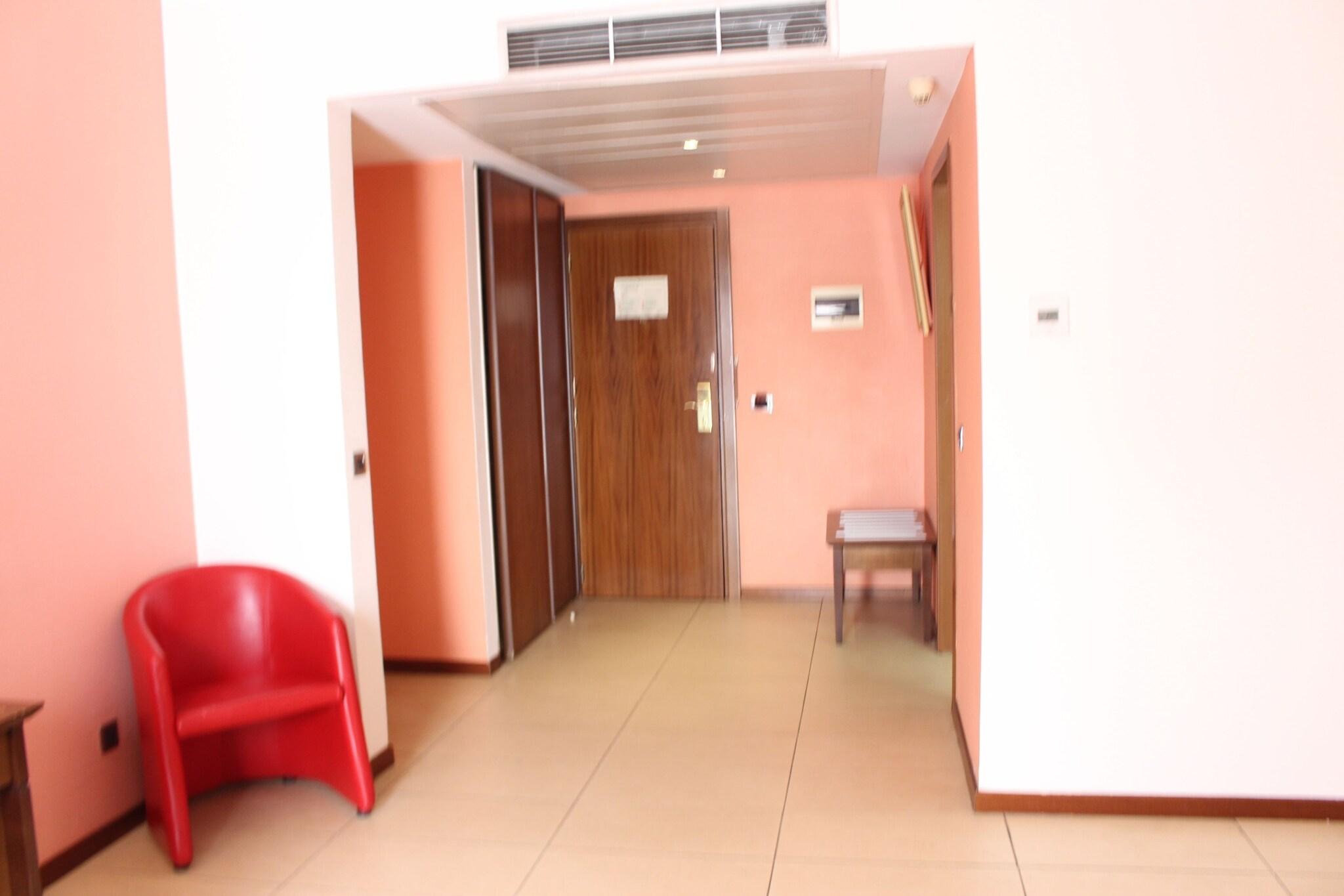 Junior Suite Queen Size Bed