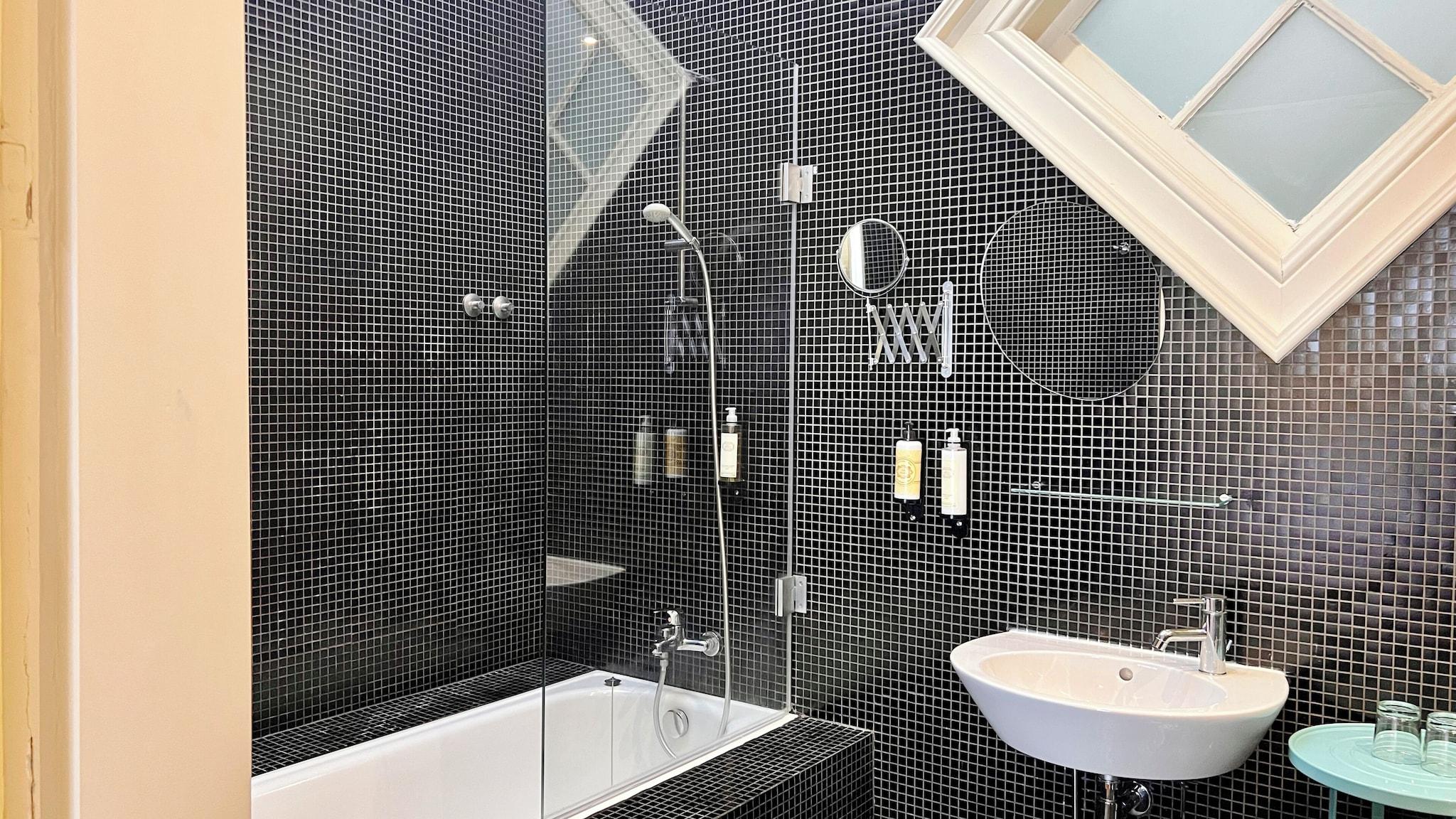 Family Room Three Beds