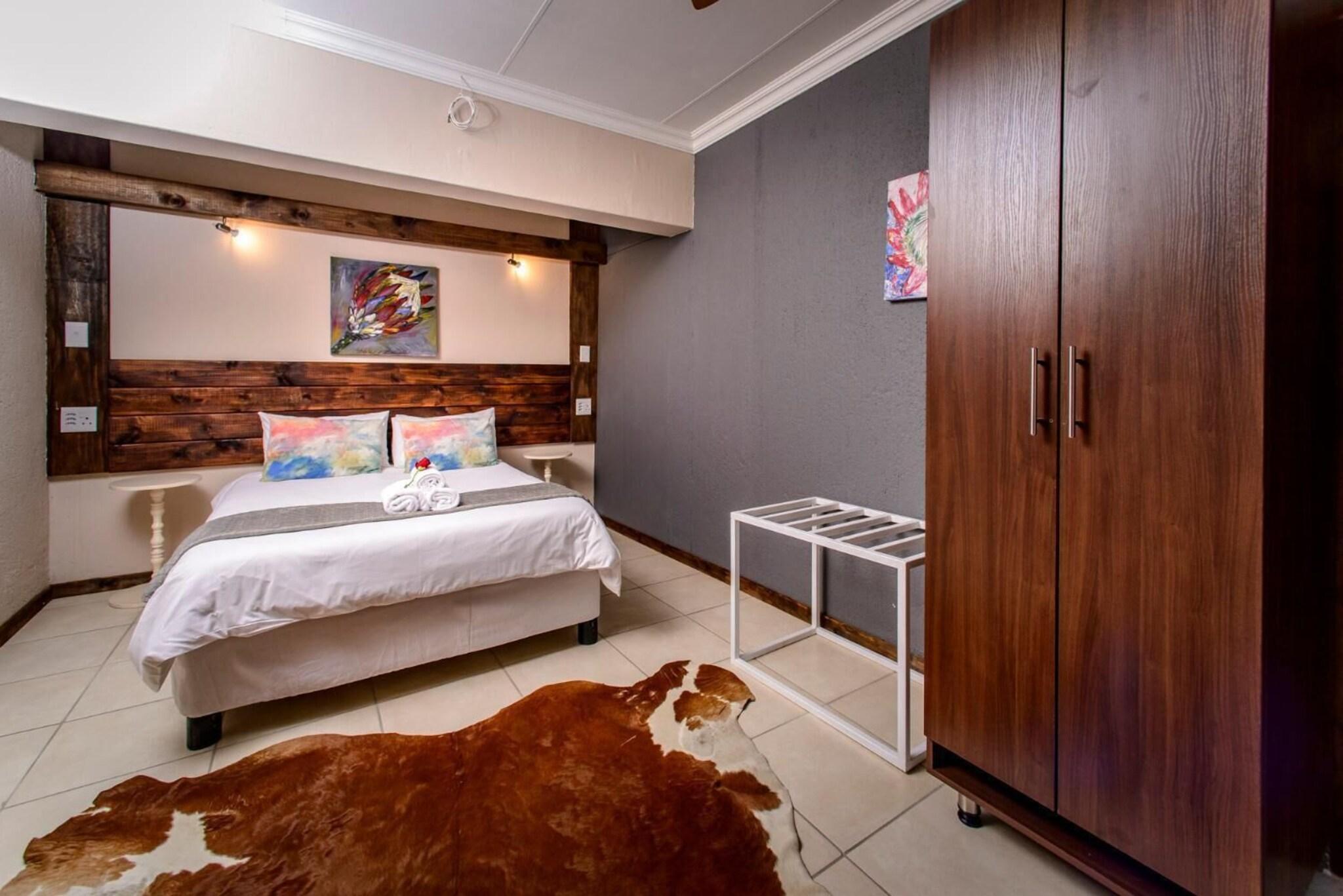 Family Room Luxury One Bedroom