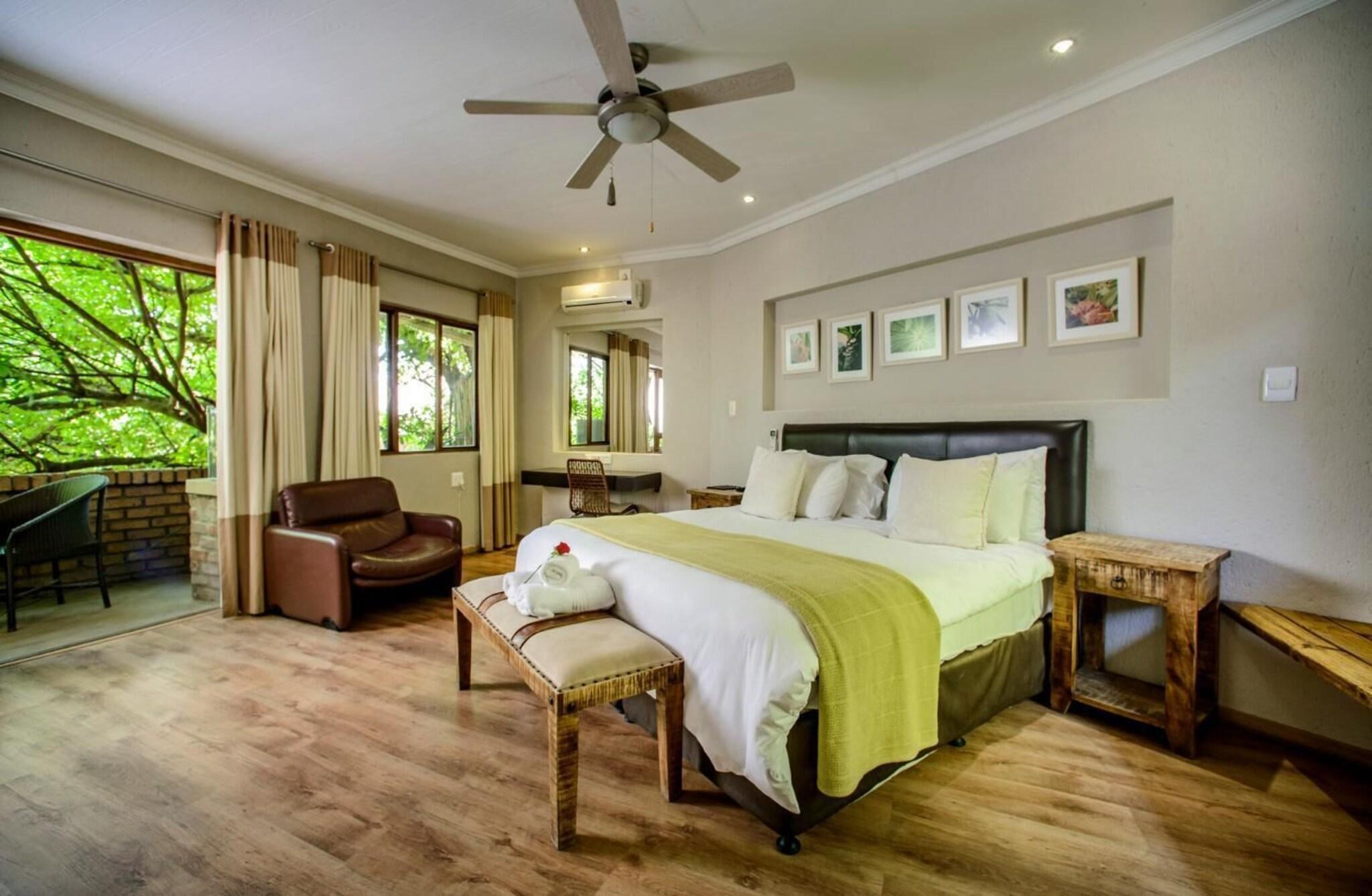 Family Room Luxury One Bedroom