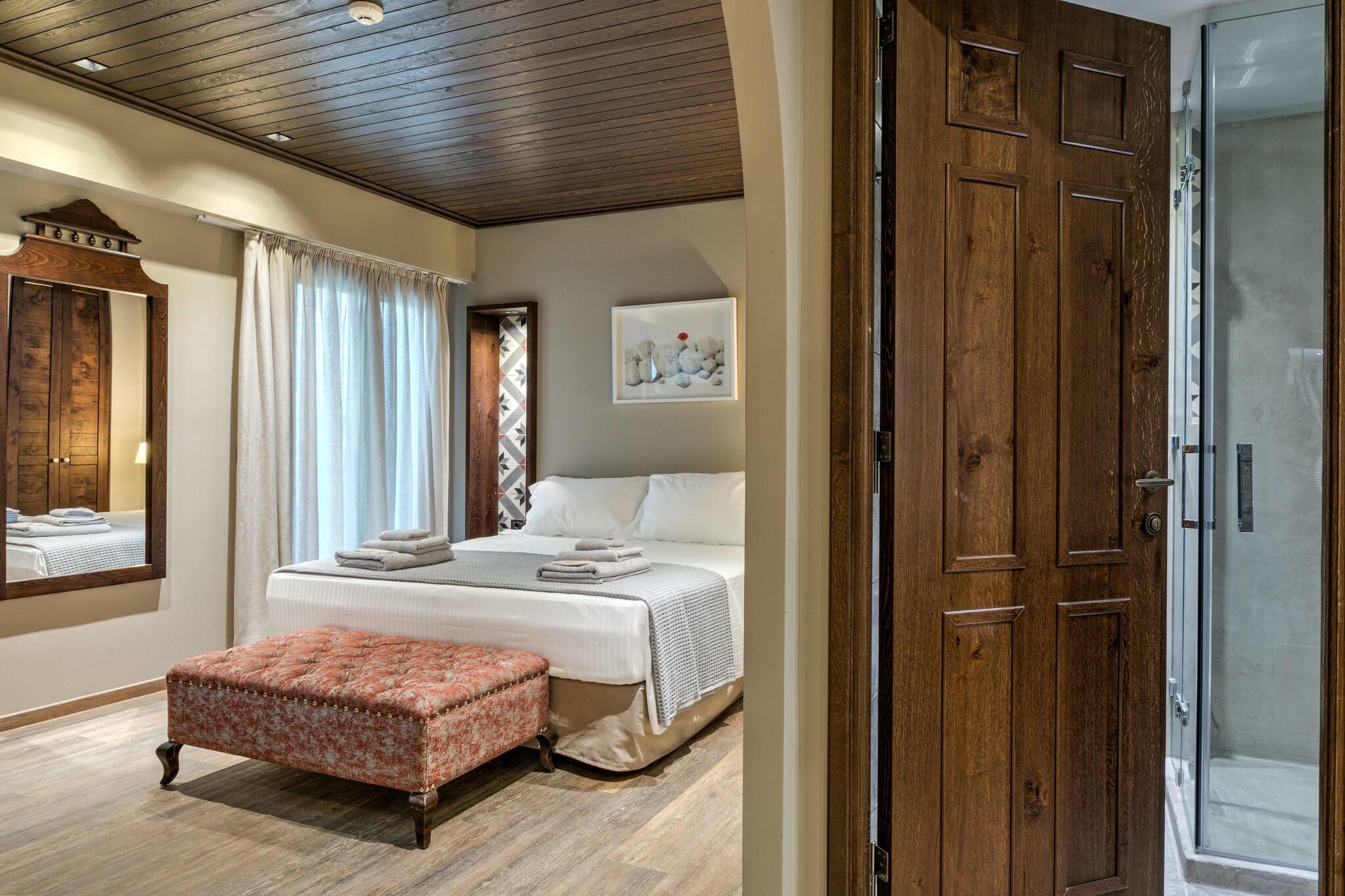 Studio Queen Size Bed