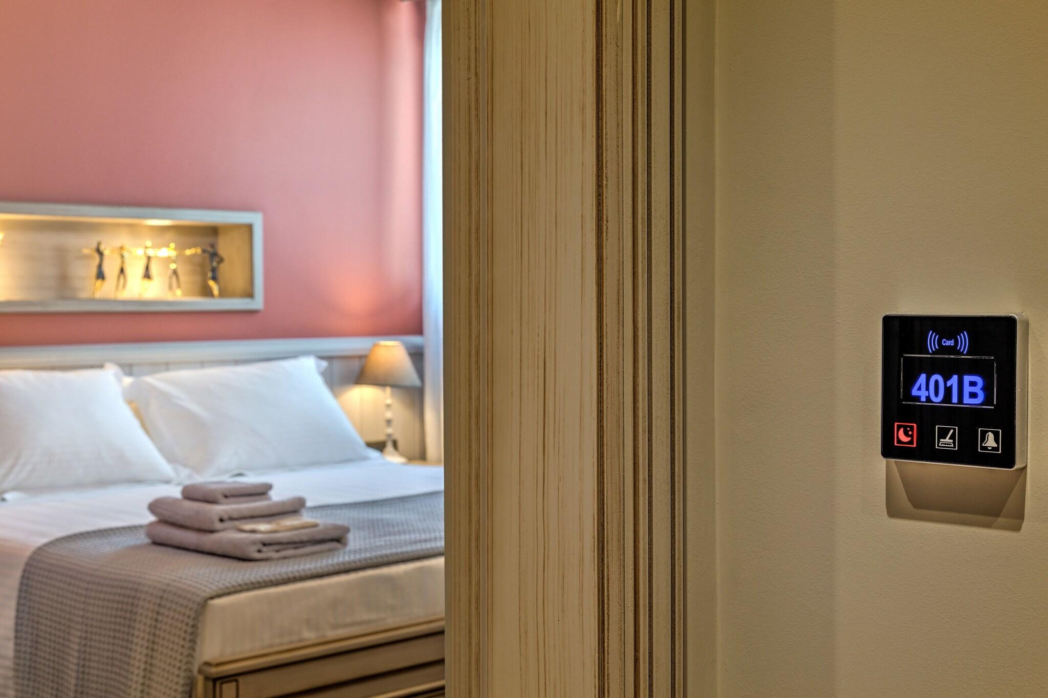 Double Queen Size Bed