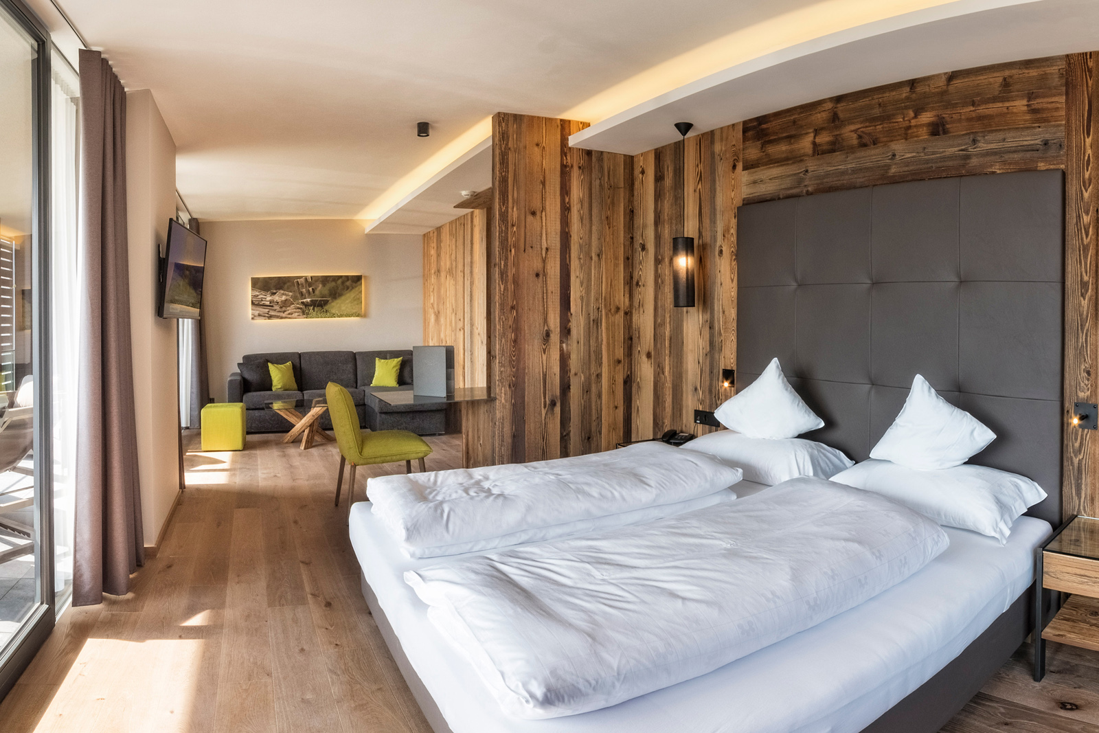 Suite Two Bedrooms with Terrace