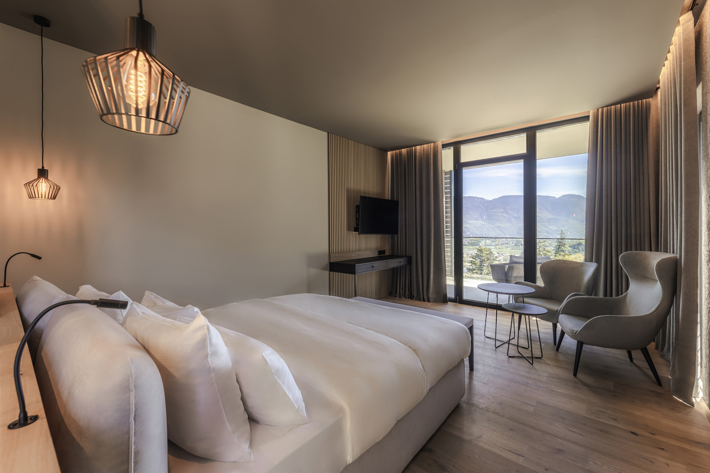 Suite One Bedroom with Views