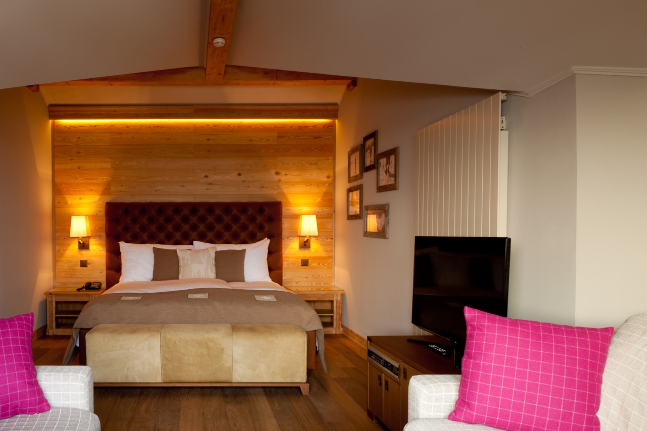 Double or Twin Mountain View