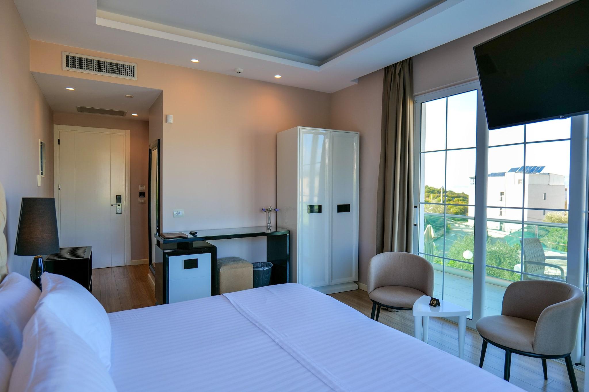 Family Room Two Queen Beds