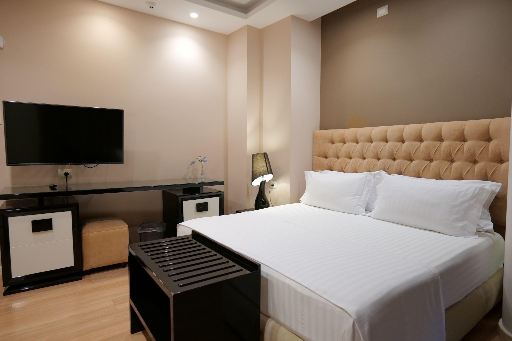 Family Room Two Queen Beds