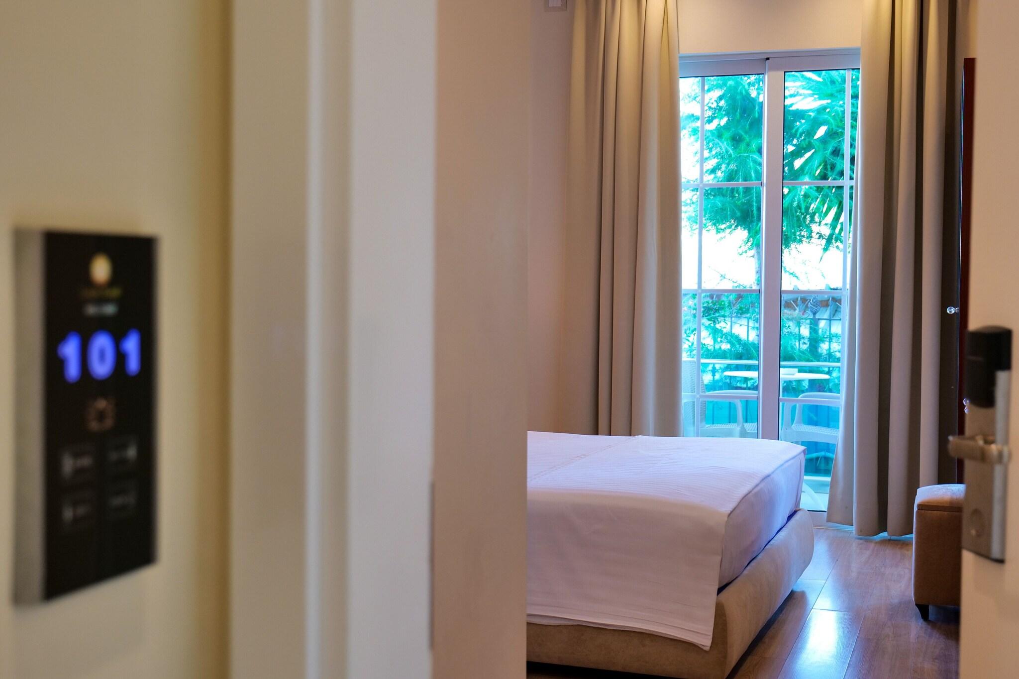 Family Room Two Queen Beds