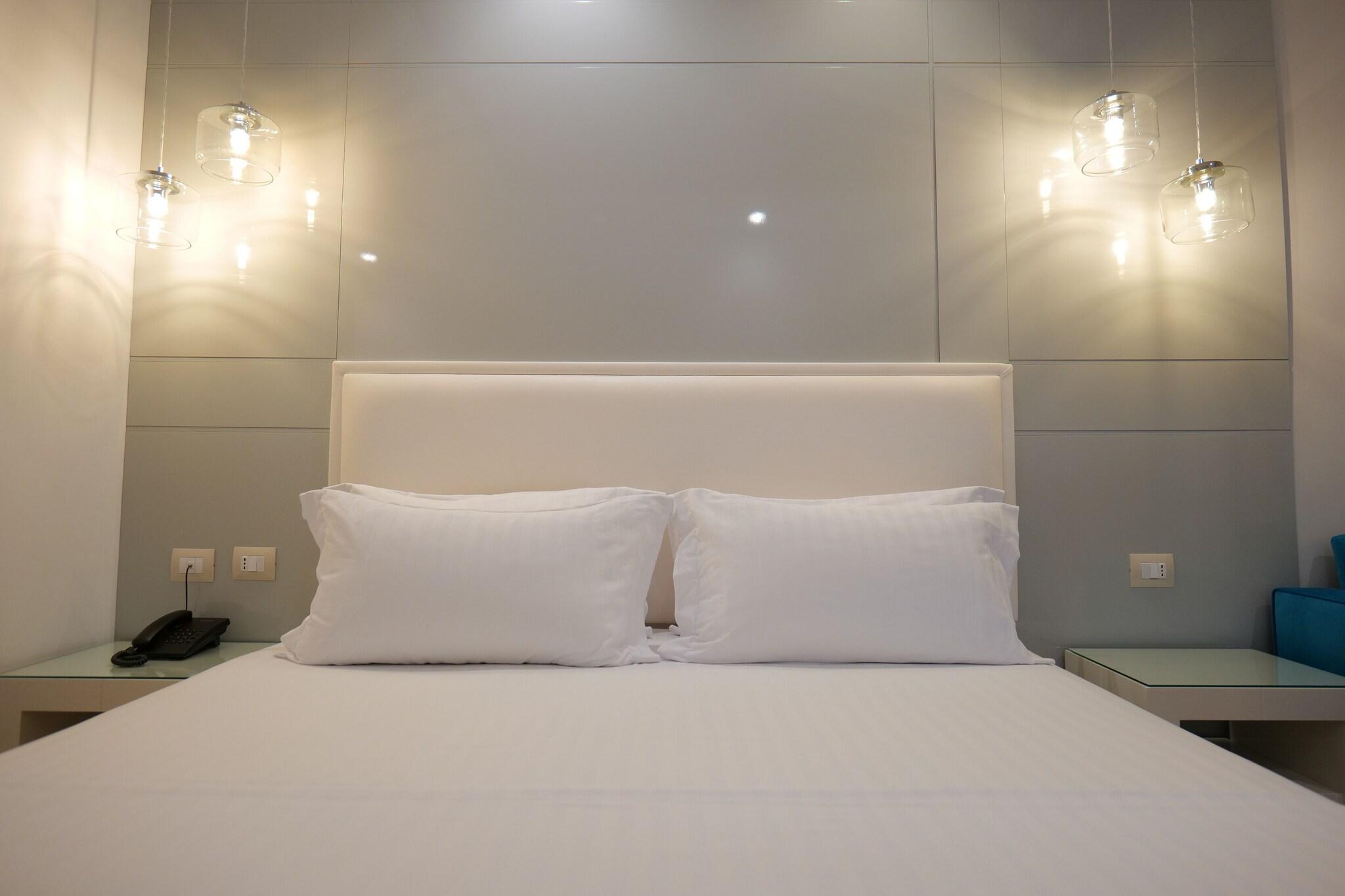 Double Deluxe Queen Bed