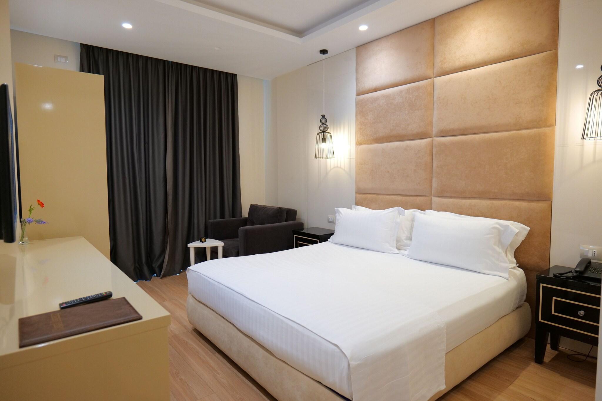 Double Deluxe Queen Bed