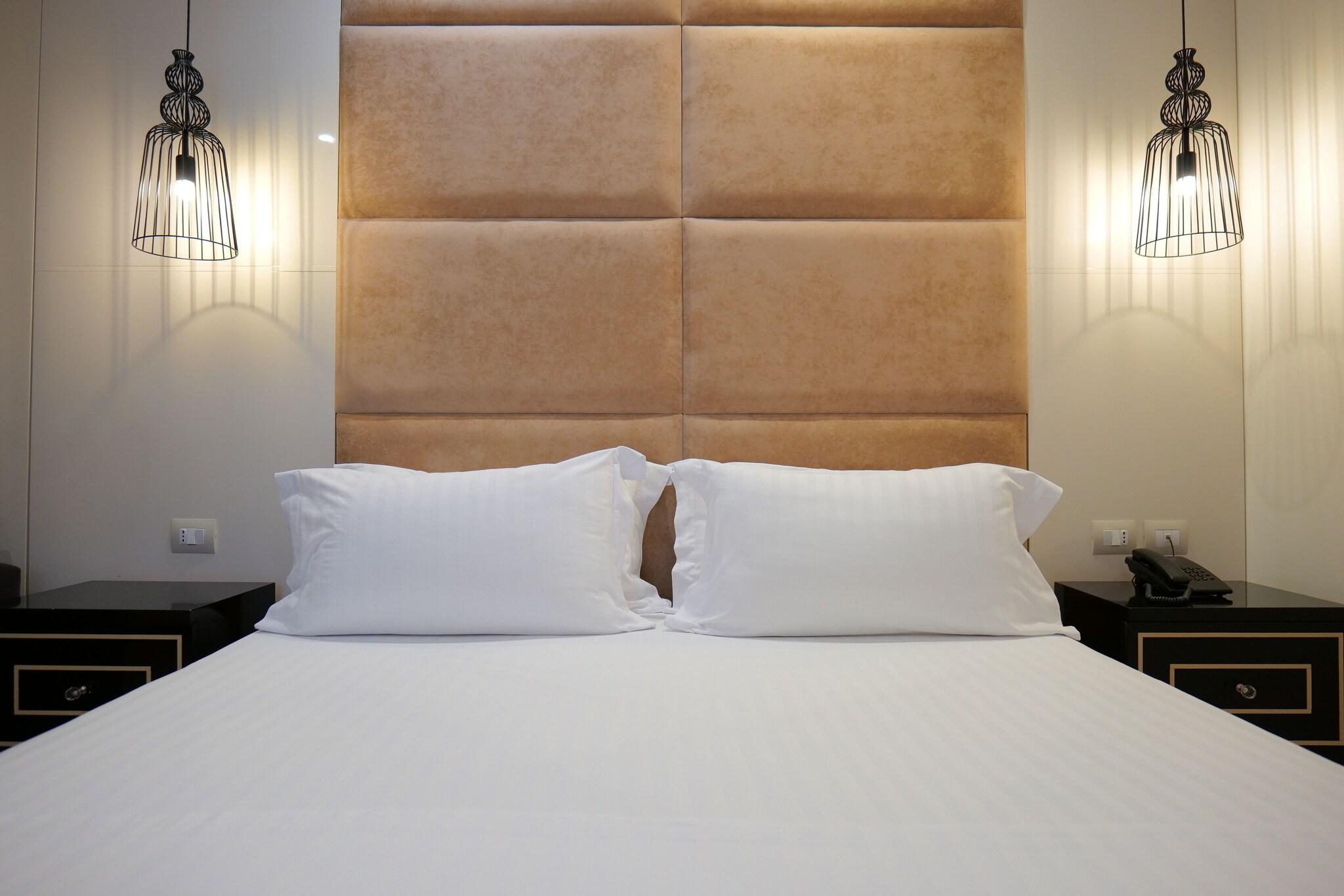 Double Deluxe Queen Bed