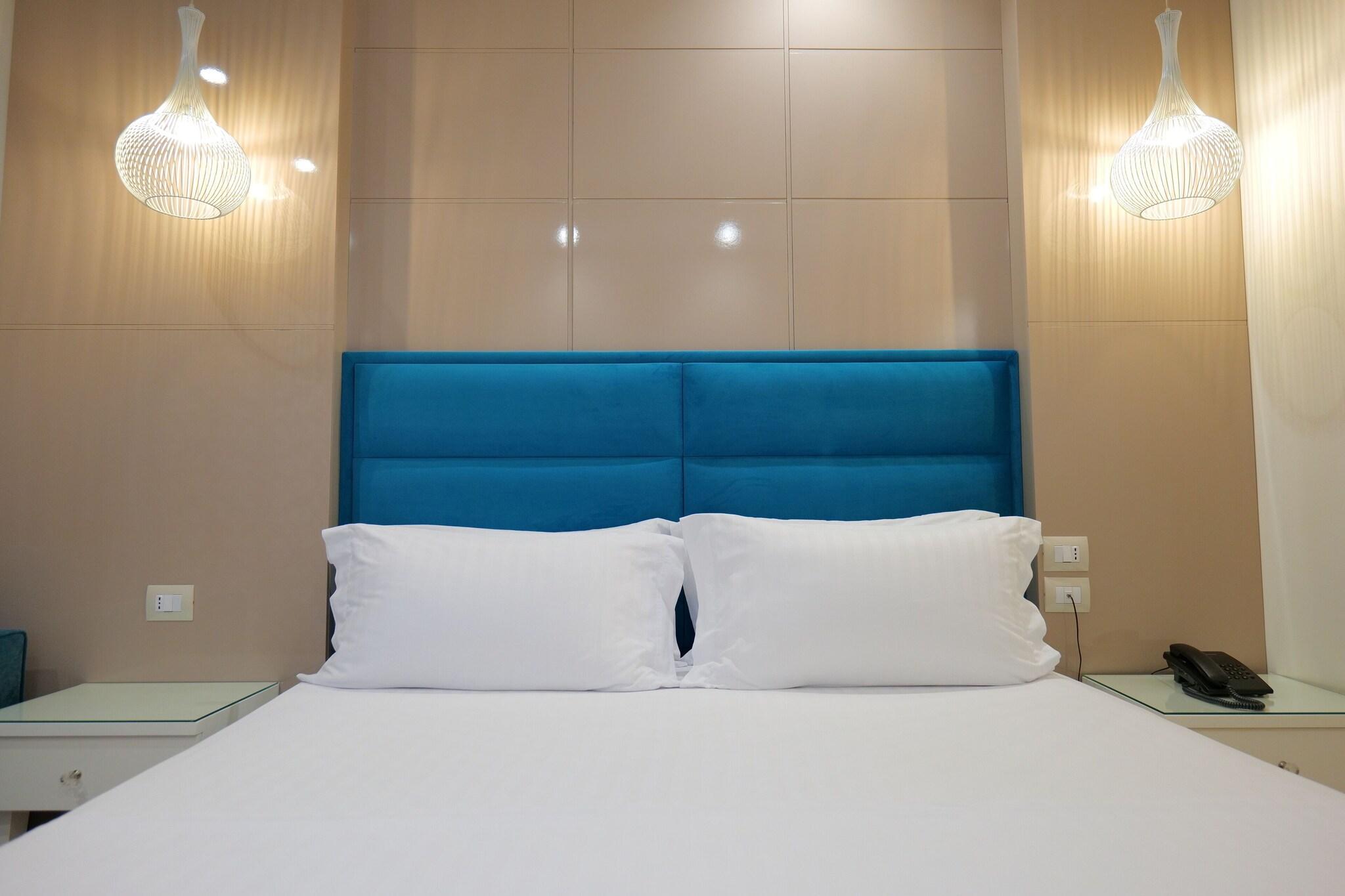 Double Deluxe Queen Bed