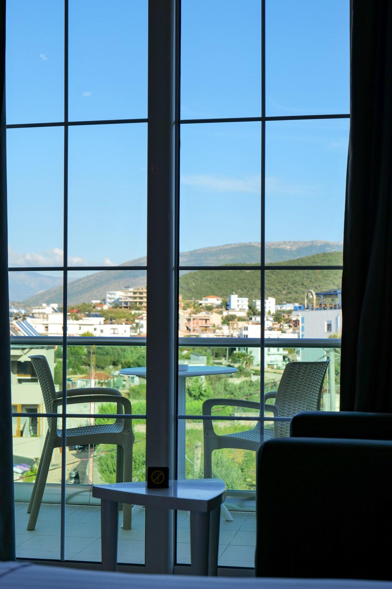 Double Deluxe Queen Bed