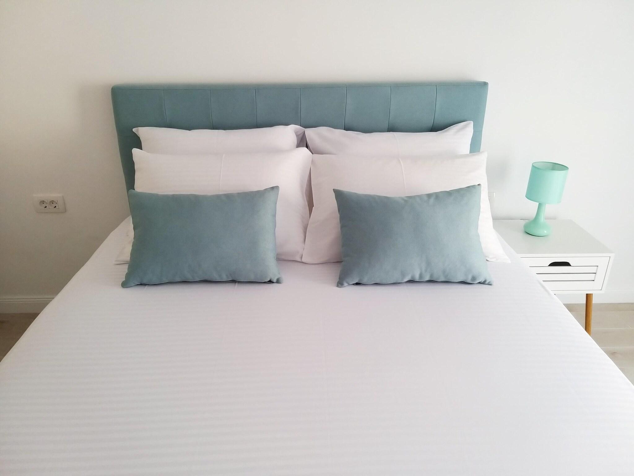 Double Superior Queen Bed