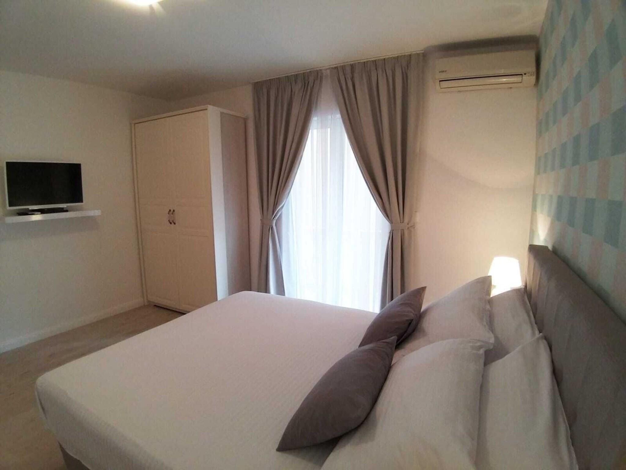 Double Superior Queen Bed