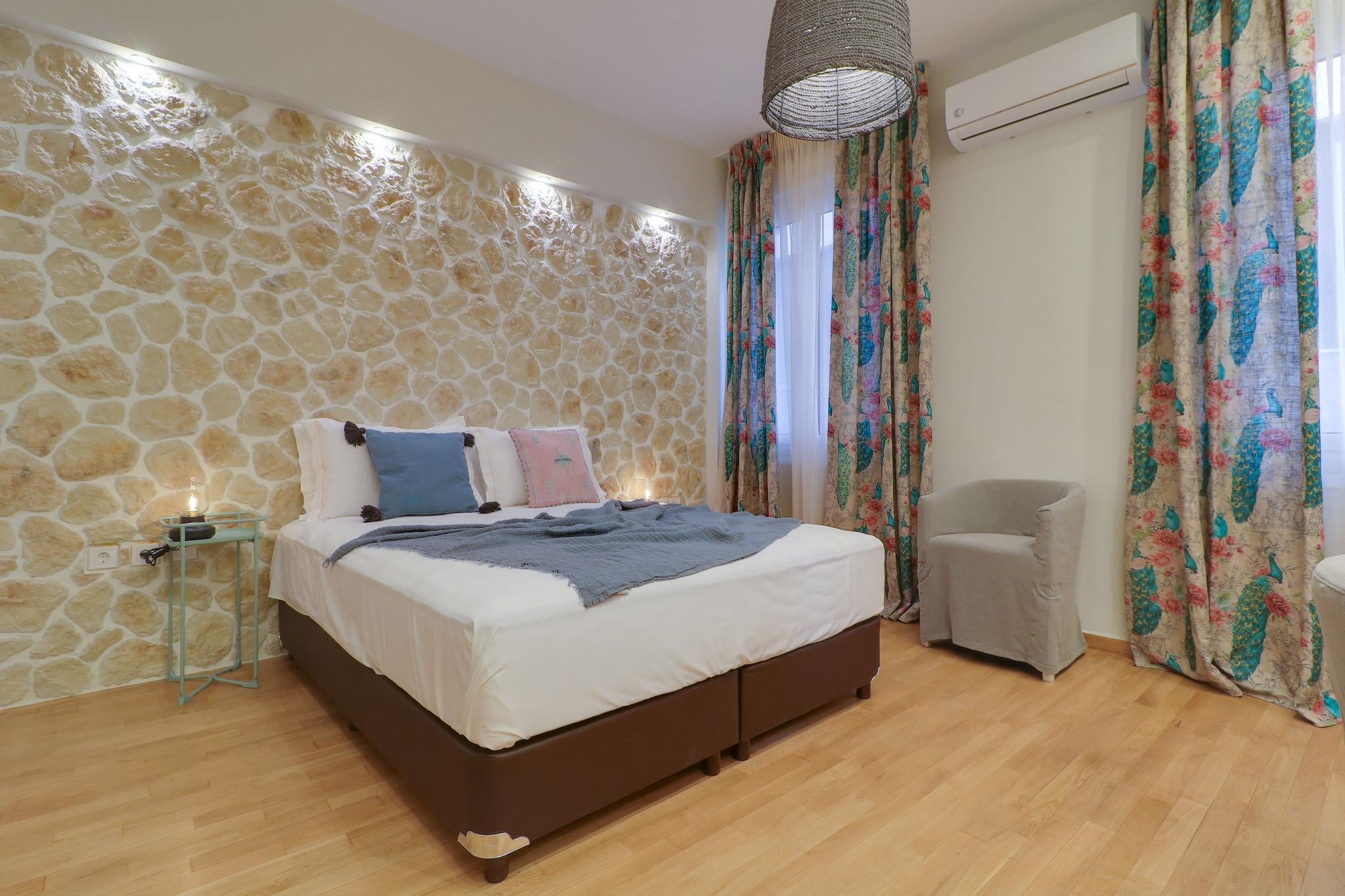 Double Queen Size Bed