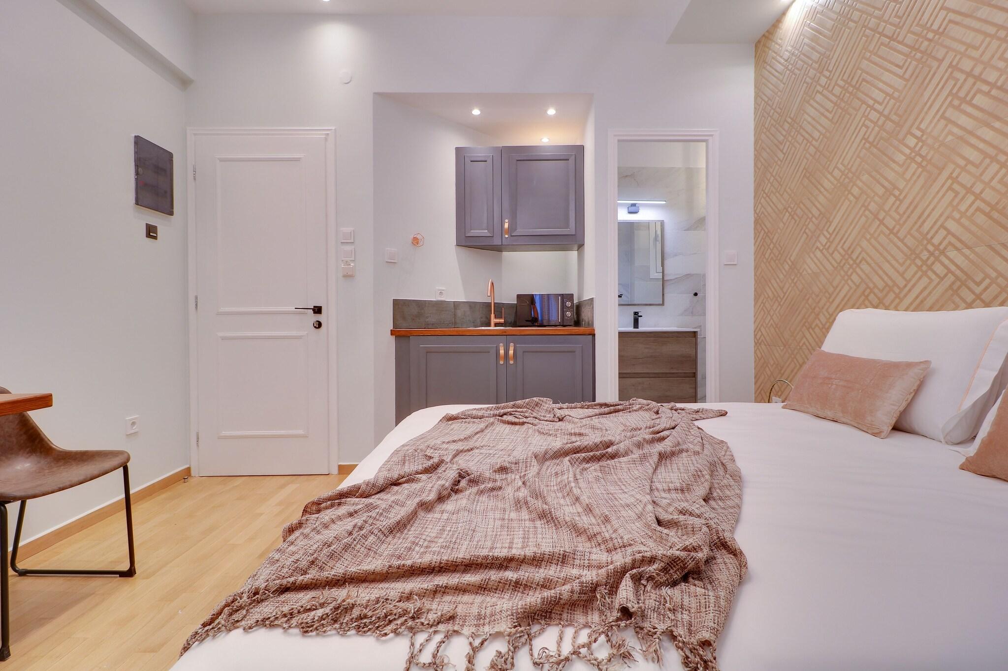 Double Queen Size Bed