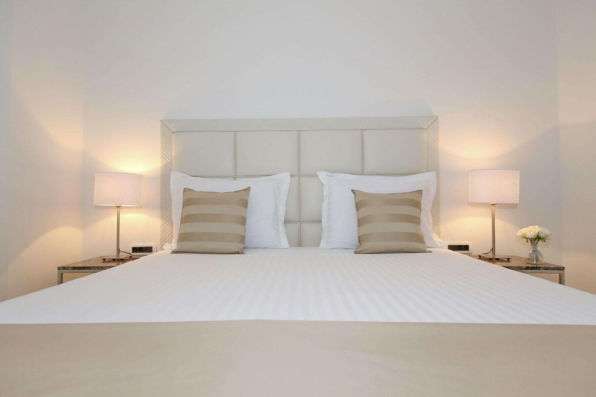 Double Deluxe King Bed