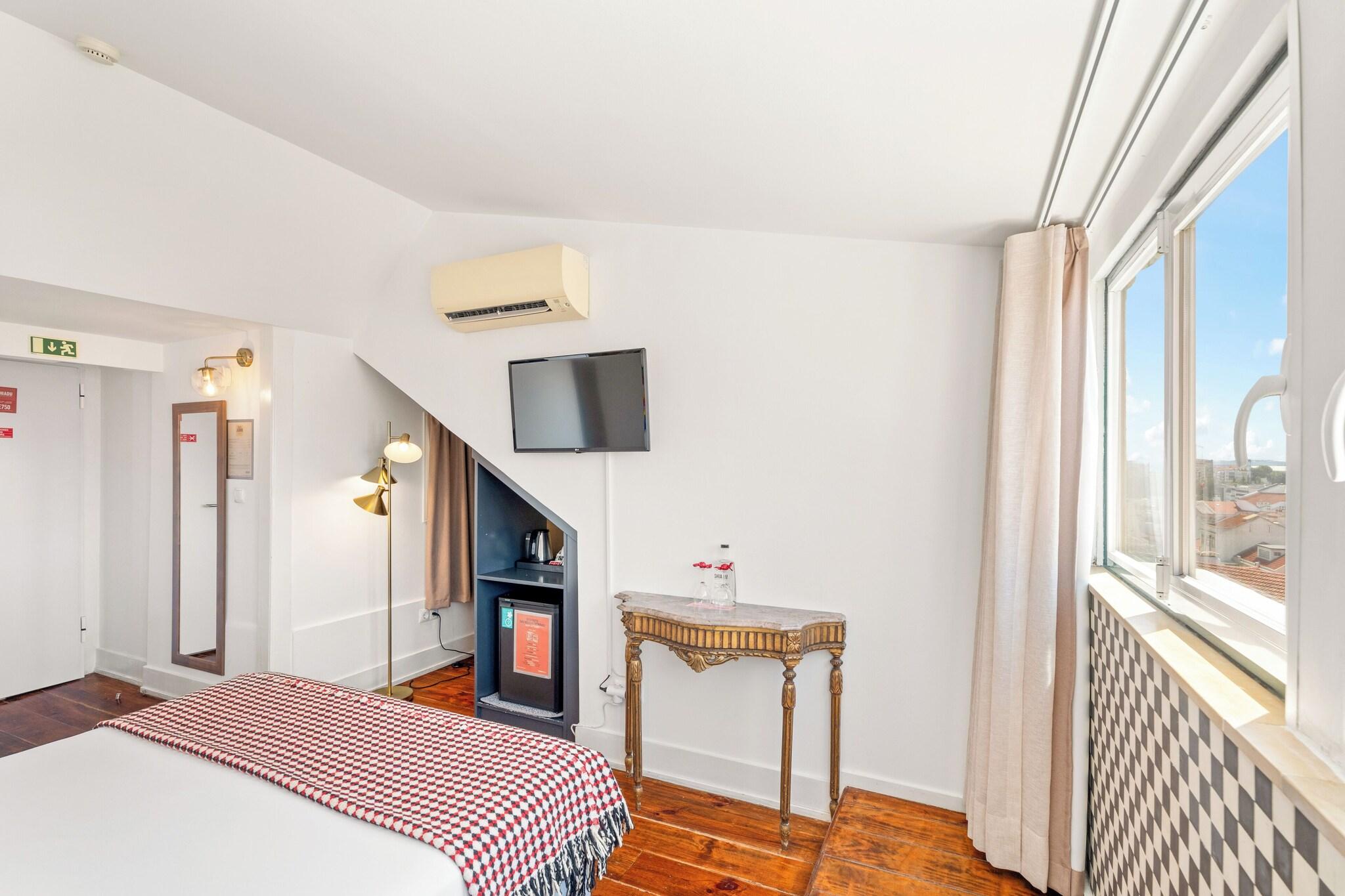 Double Superior Queen Bed