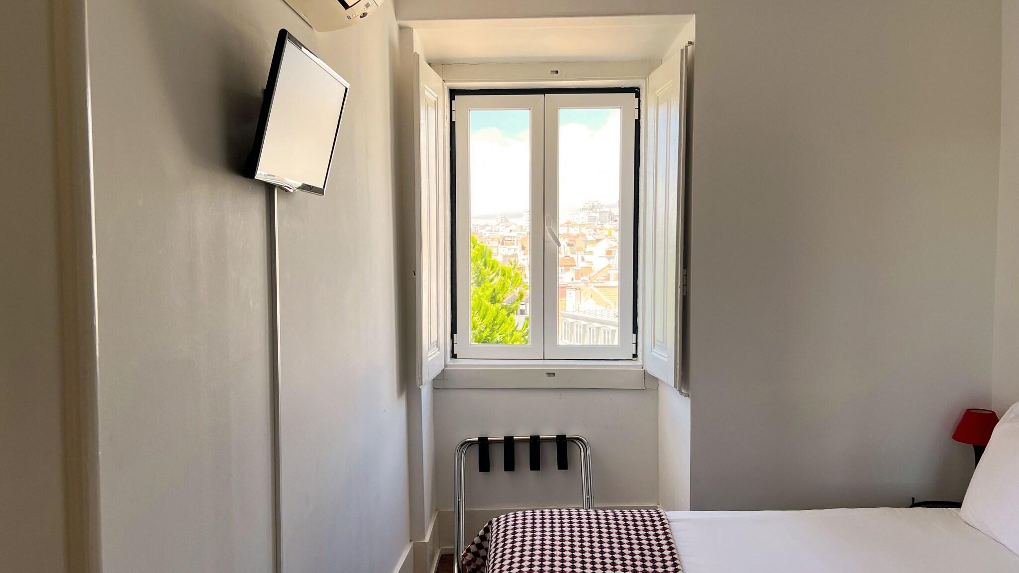 Family Room Two Queen Beds