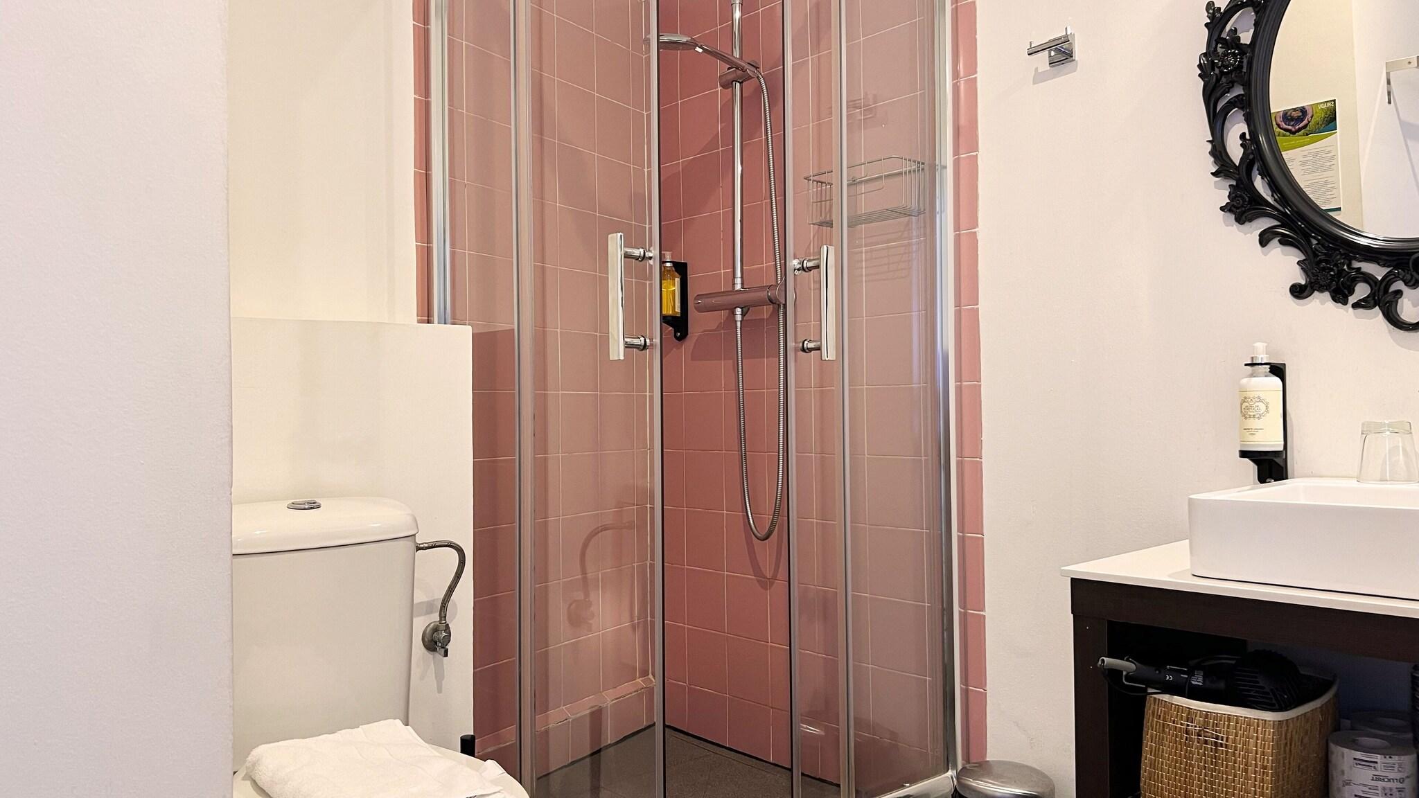 Family Room Two Queen Beds