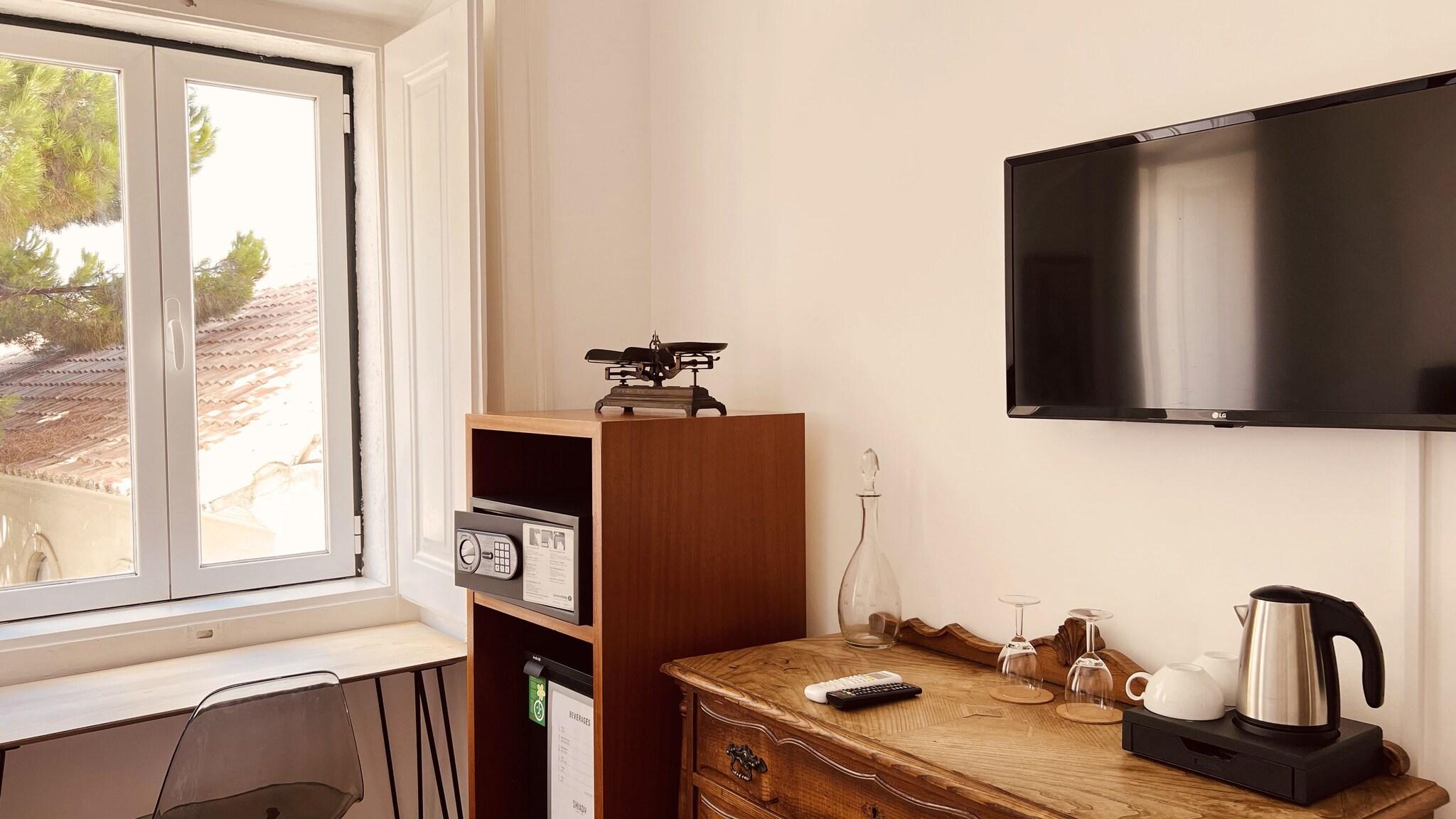 Family Room Two Queen Beds