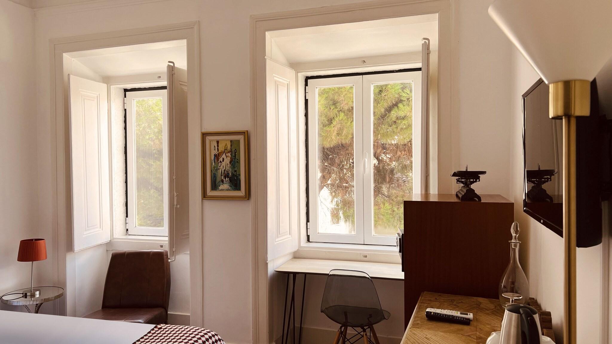 Family Room Two Queen Beds