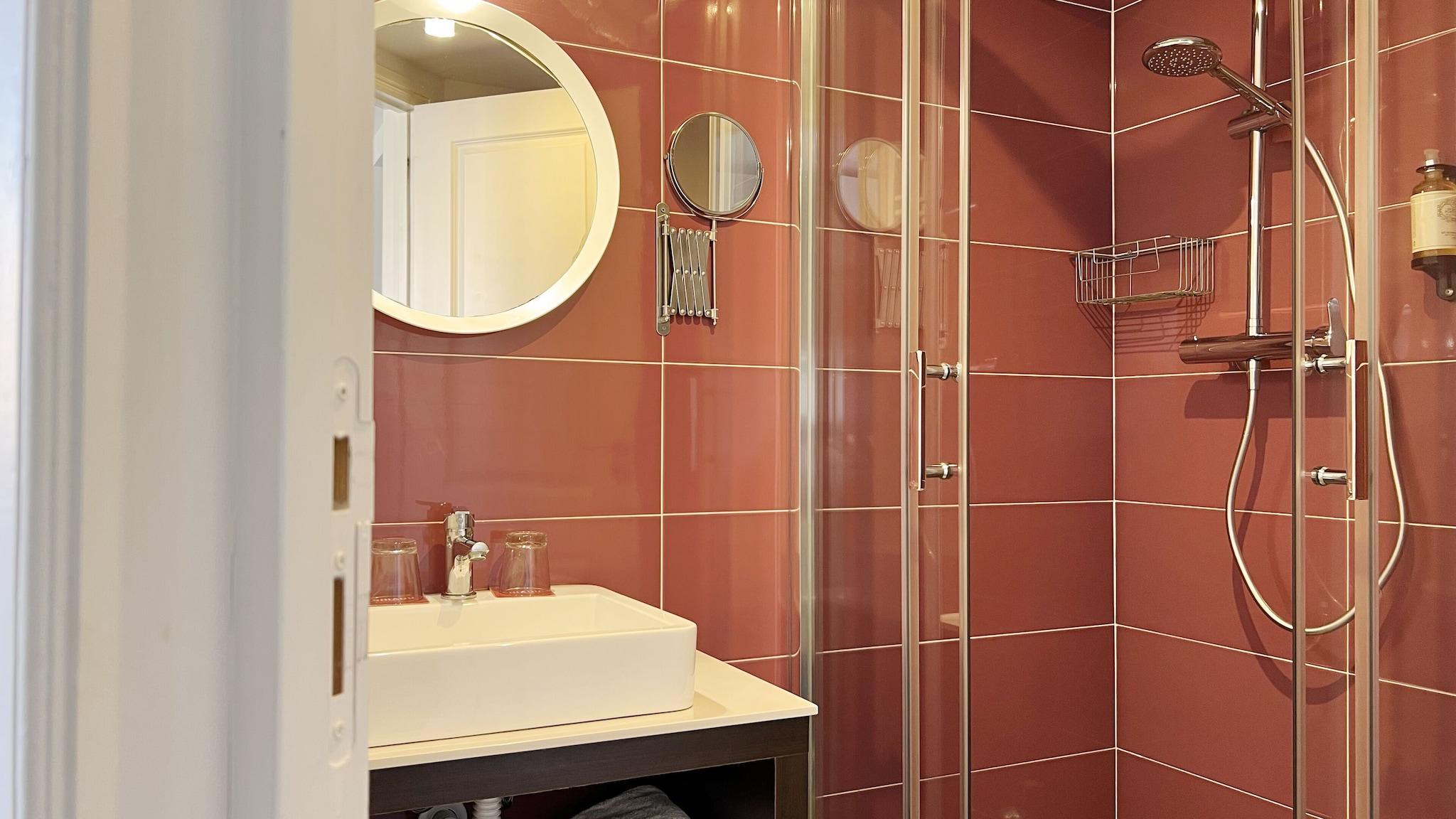 Double Superior Queen Bed