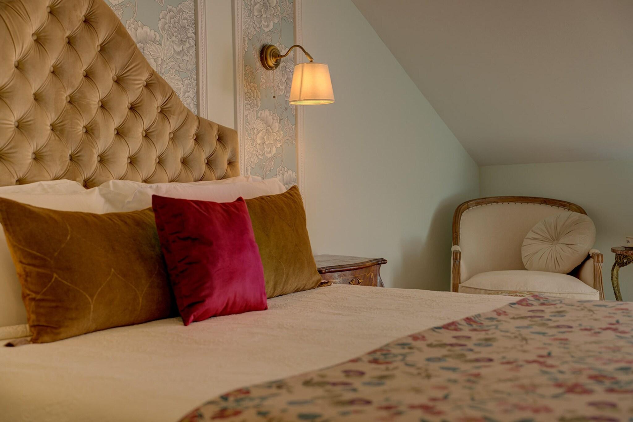 Double Queen Size Bed