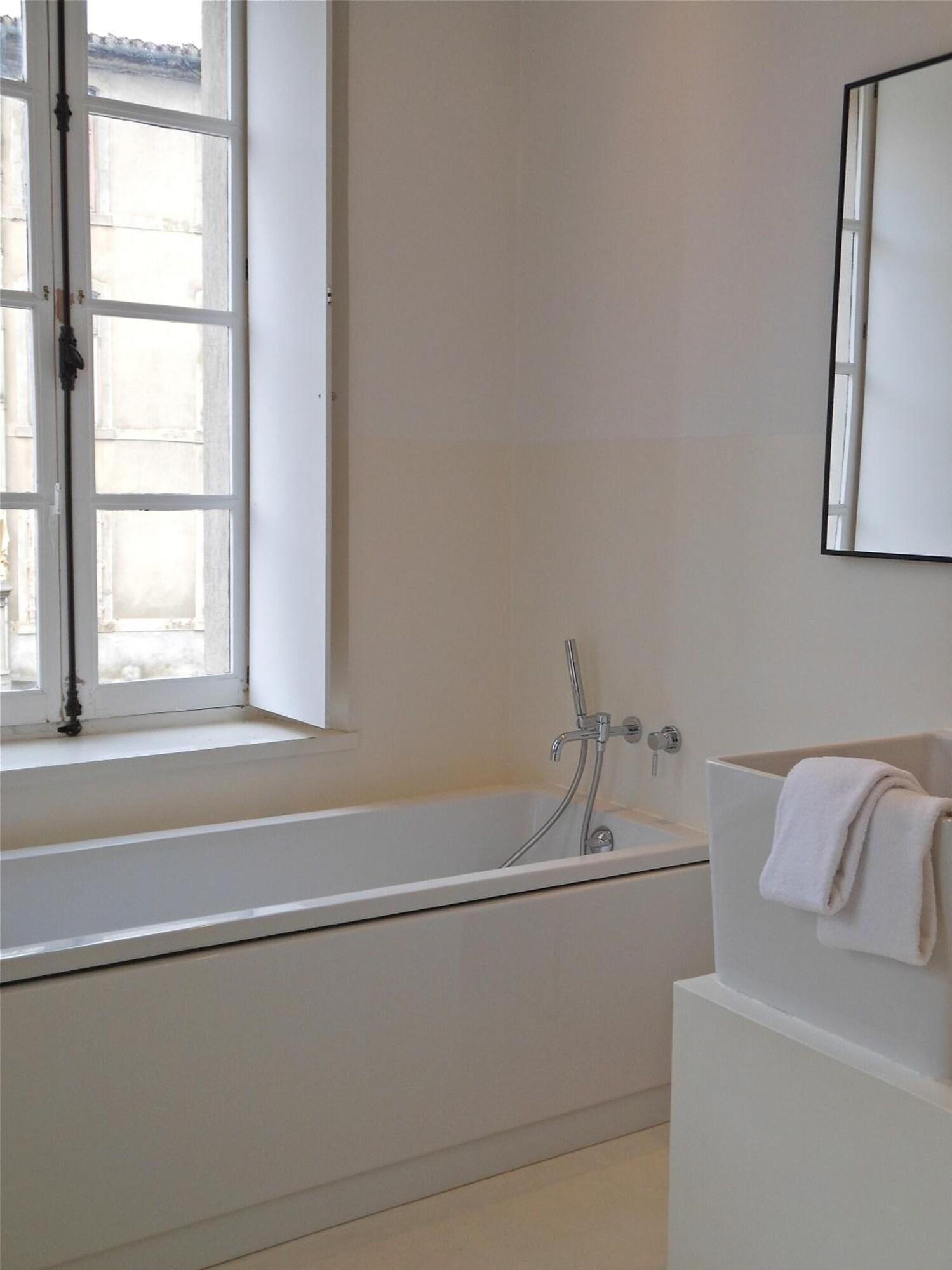 Double Superior Queen Bed