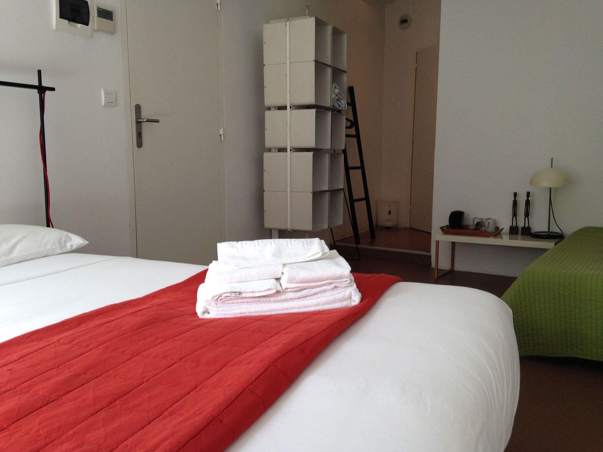 Double Queen Size Bed