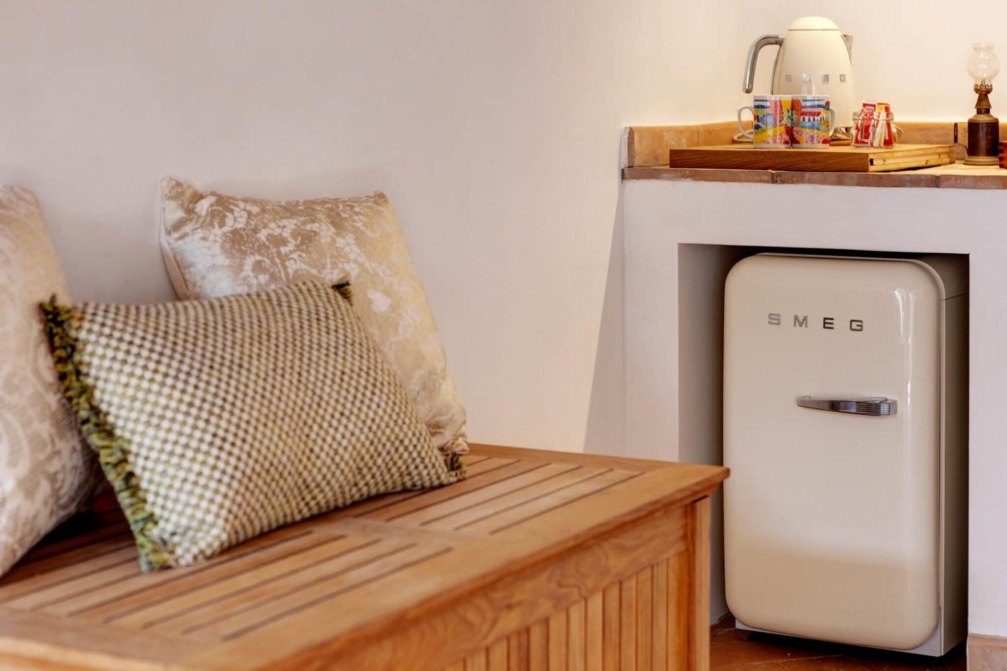 Apartment with Kitchenette