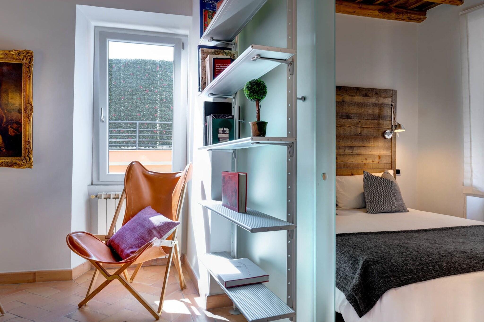 Apartment with Kitchenette