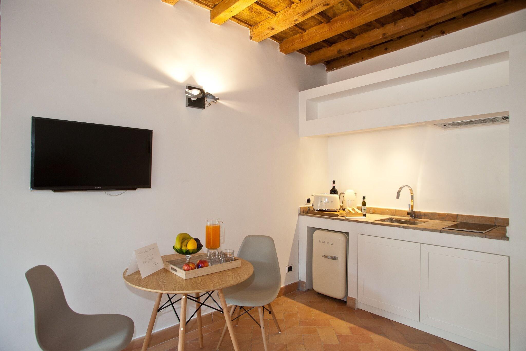 Apartment with Kitchenette