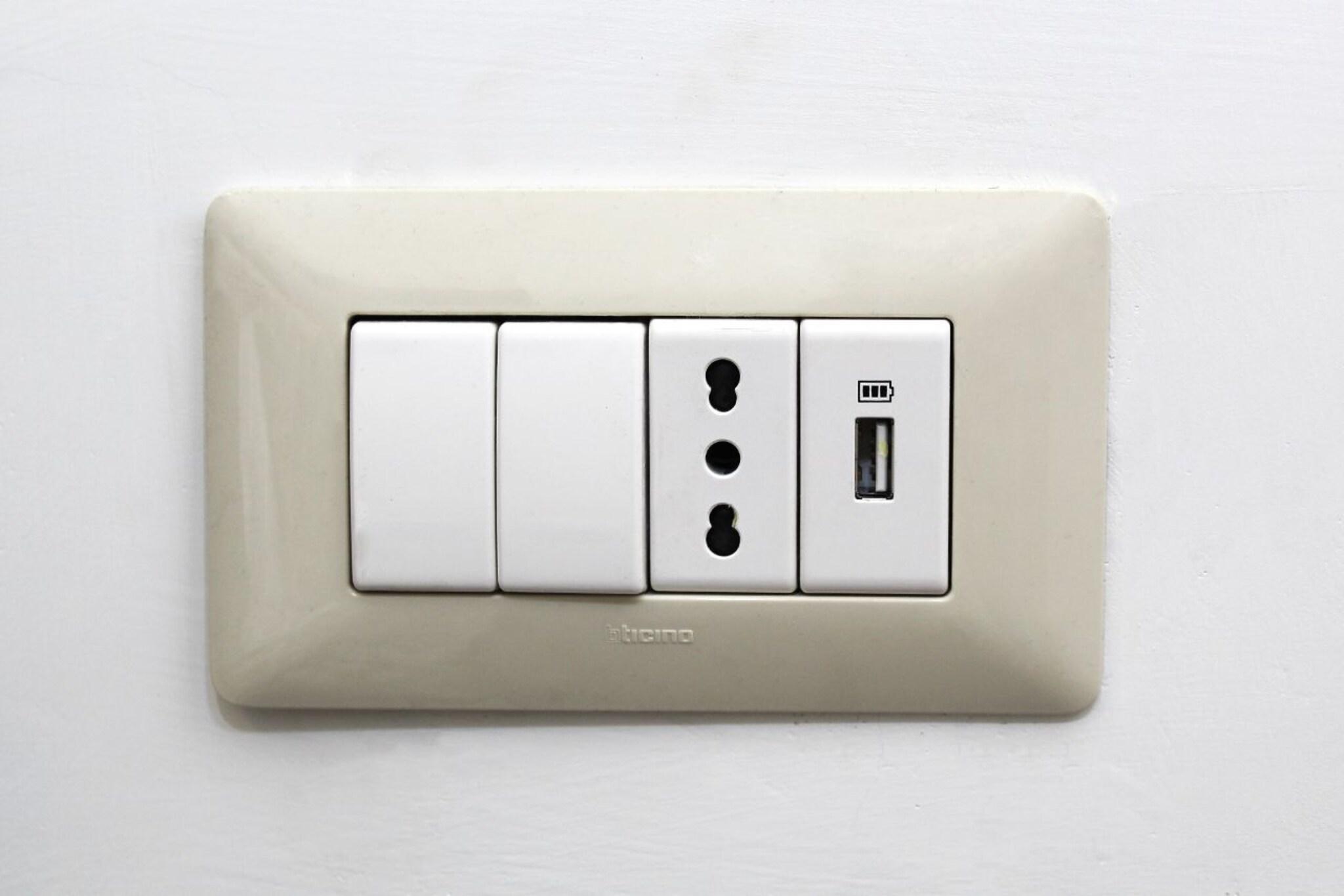 Double Queen Size Bed