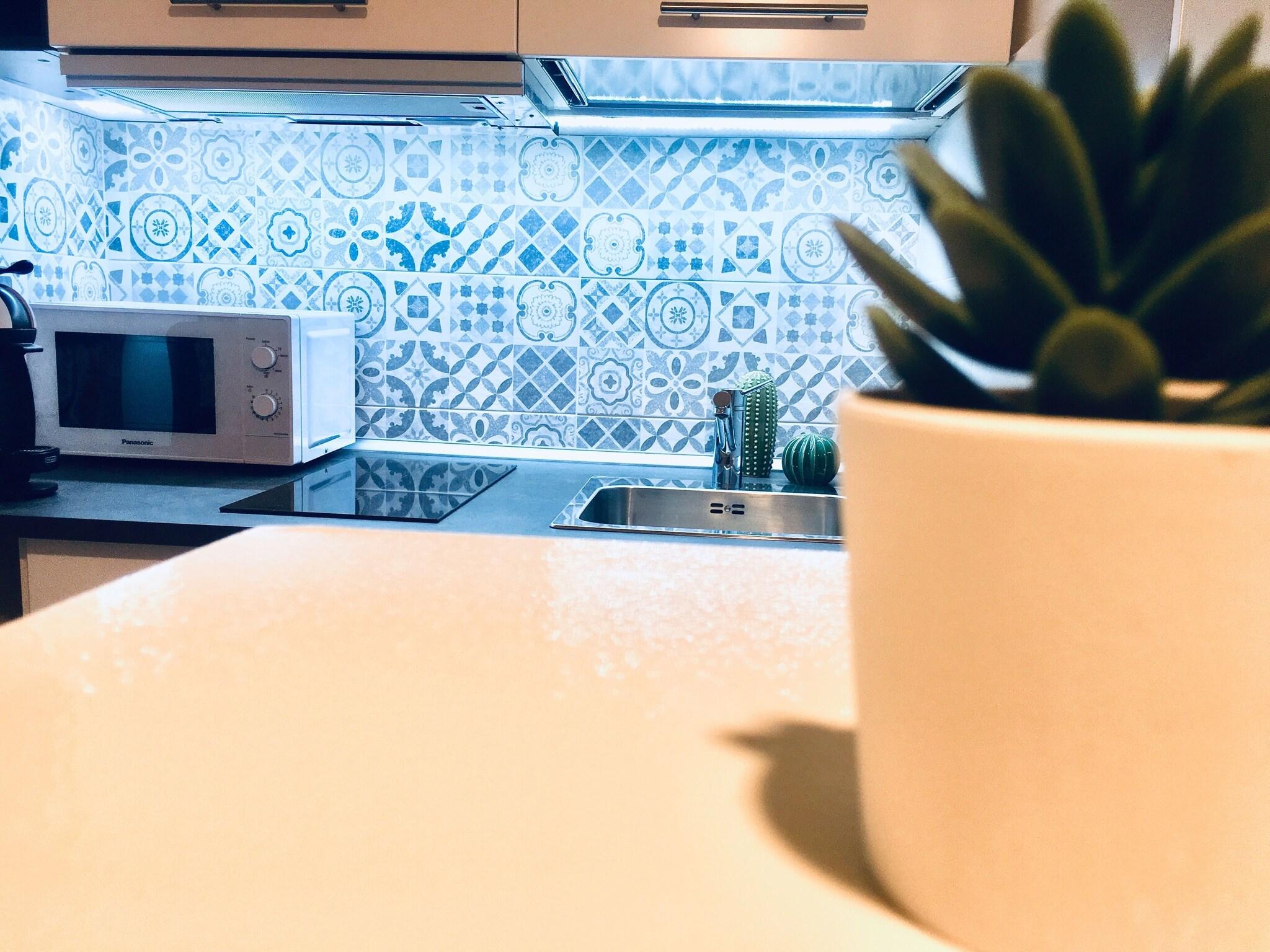 Double Queen Size Bed